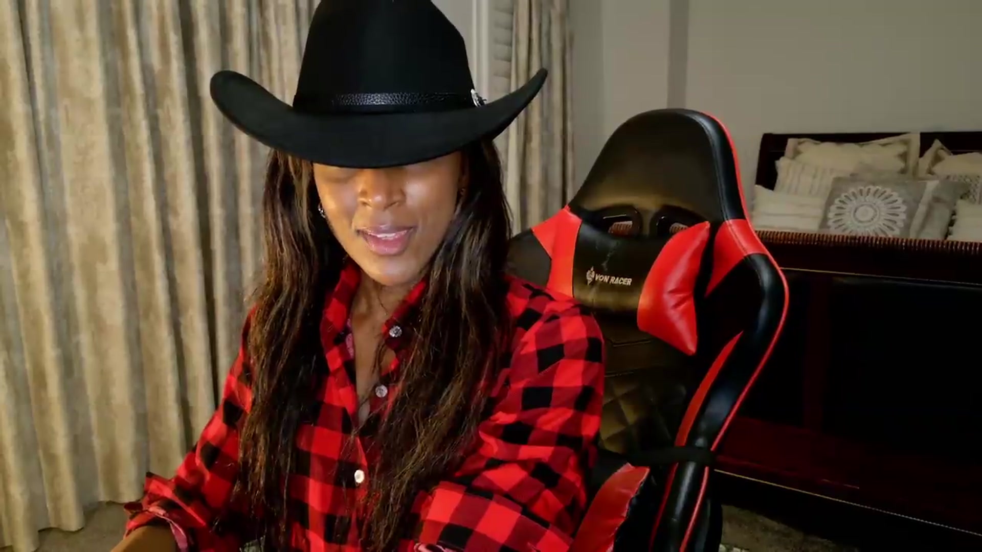 Gallery image thumbnail from Ms_WetNWild's myfreecams stream on, 08/30/2026, 05:01 image 20 of 20