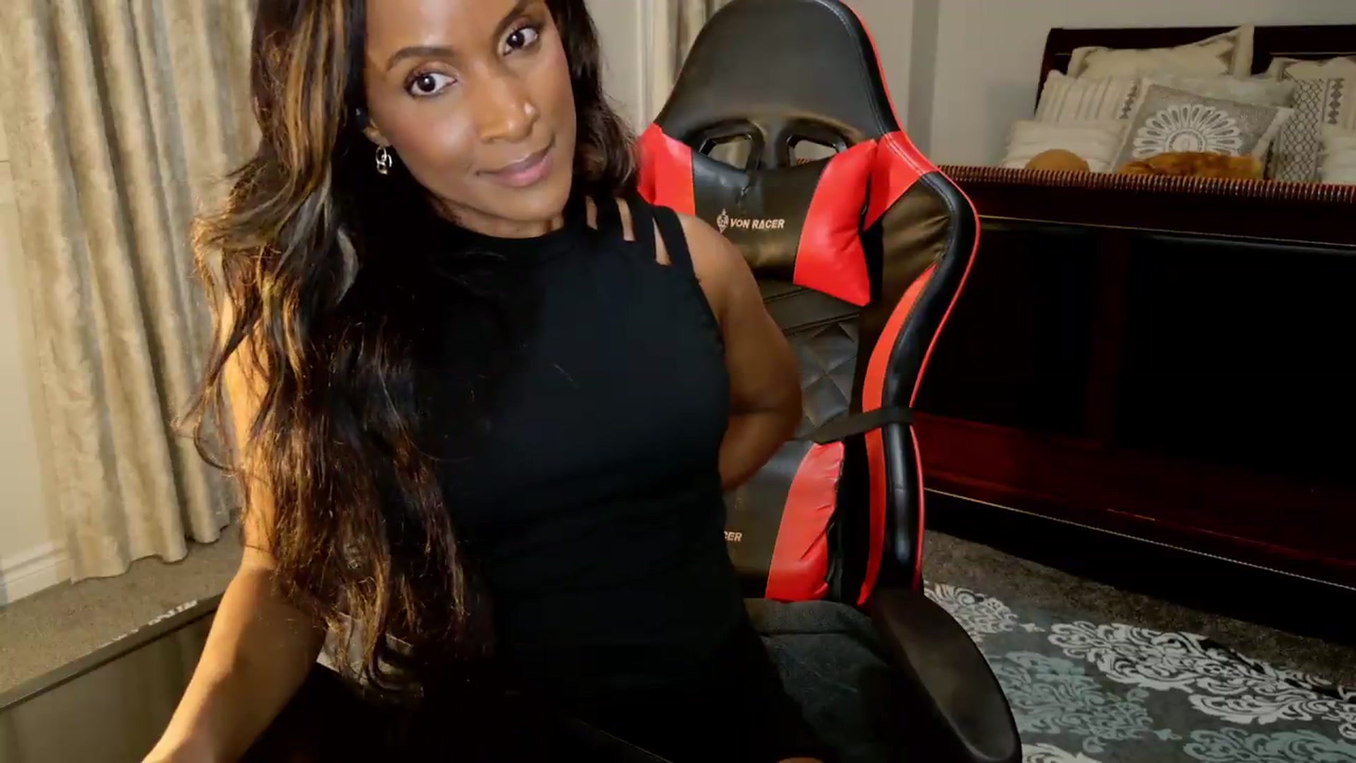 Gallery image thumbnail from Ms_WetNWild's myfreecams stream on, 08/31/2026, 03:52 image 16 of 20