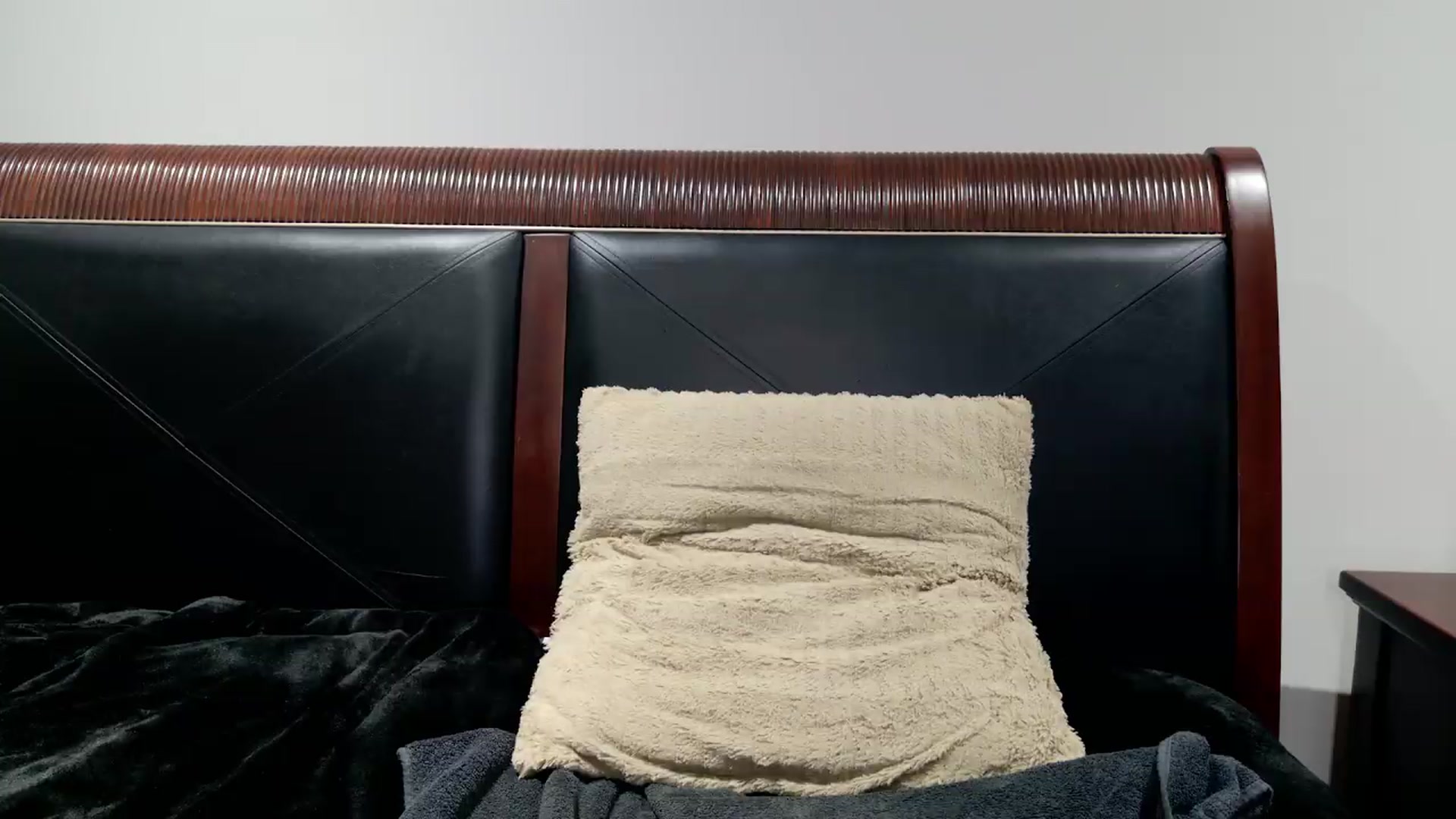 Gallery image thumbnail from Ms_WetNWild's myfreecams stream on, 09/04/2026, 05:42 image 12 of 20