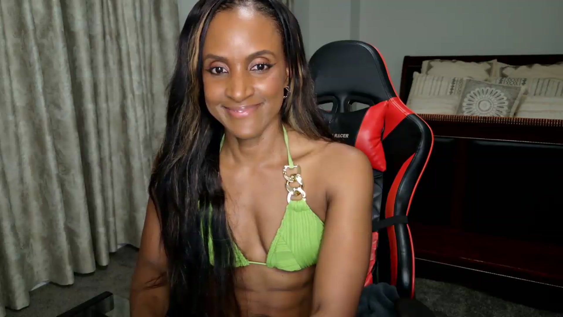 Gallery image thumbnail from Ms_WetNWild's myfreecams stream on, 09/07/2026, 02:17 image 17 of 20