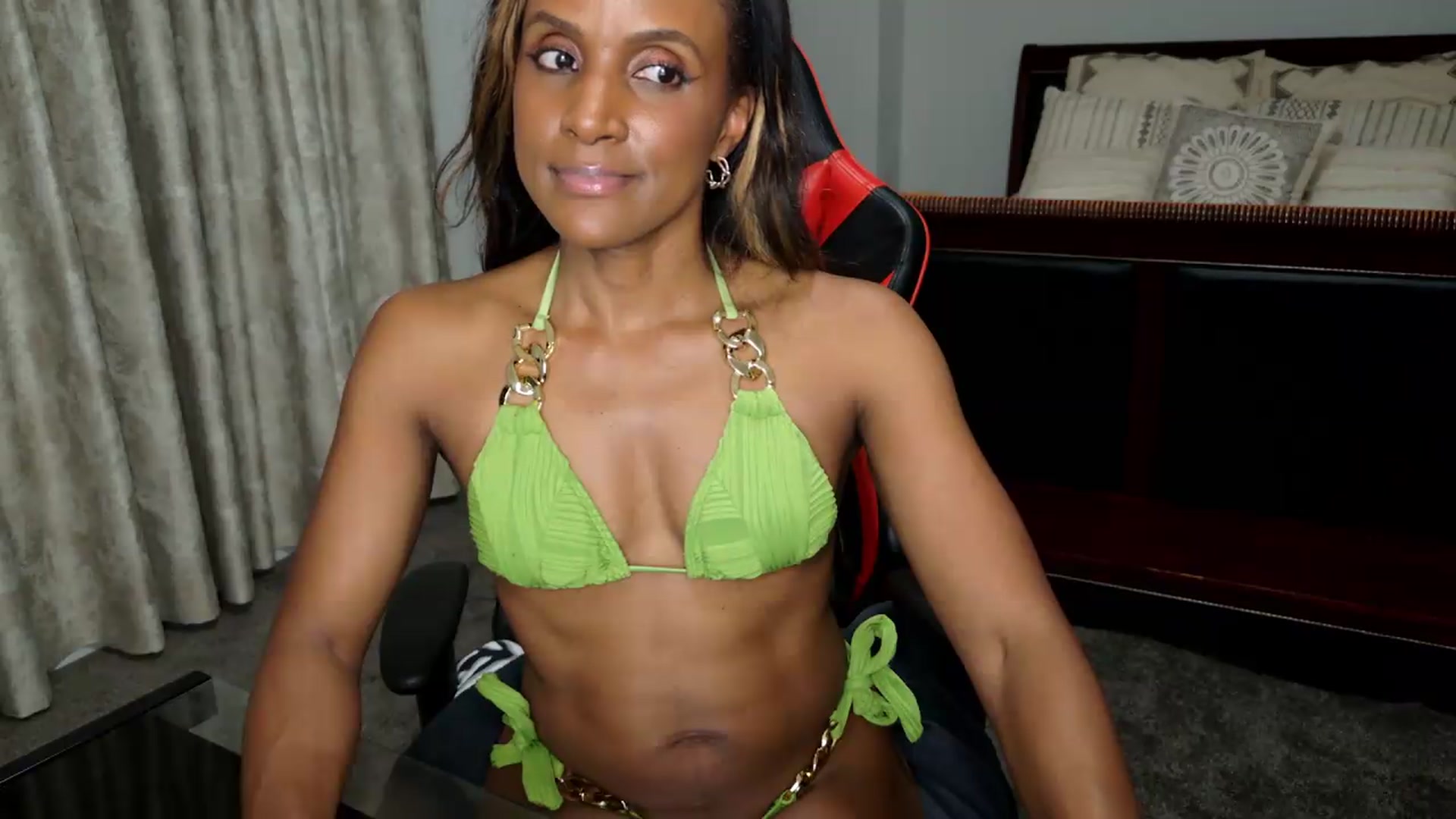 Gallery image thumbnail from Ms_WetNWild's myfreecams stream on, 09/07/2026, 03:57 image 4 of 20