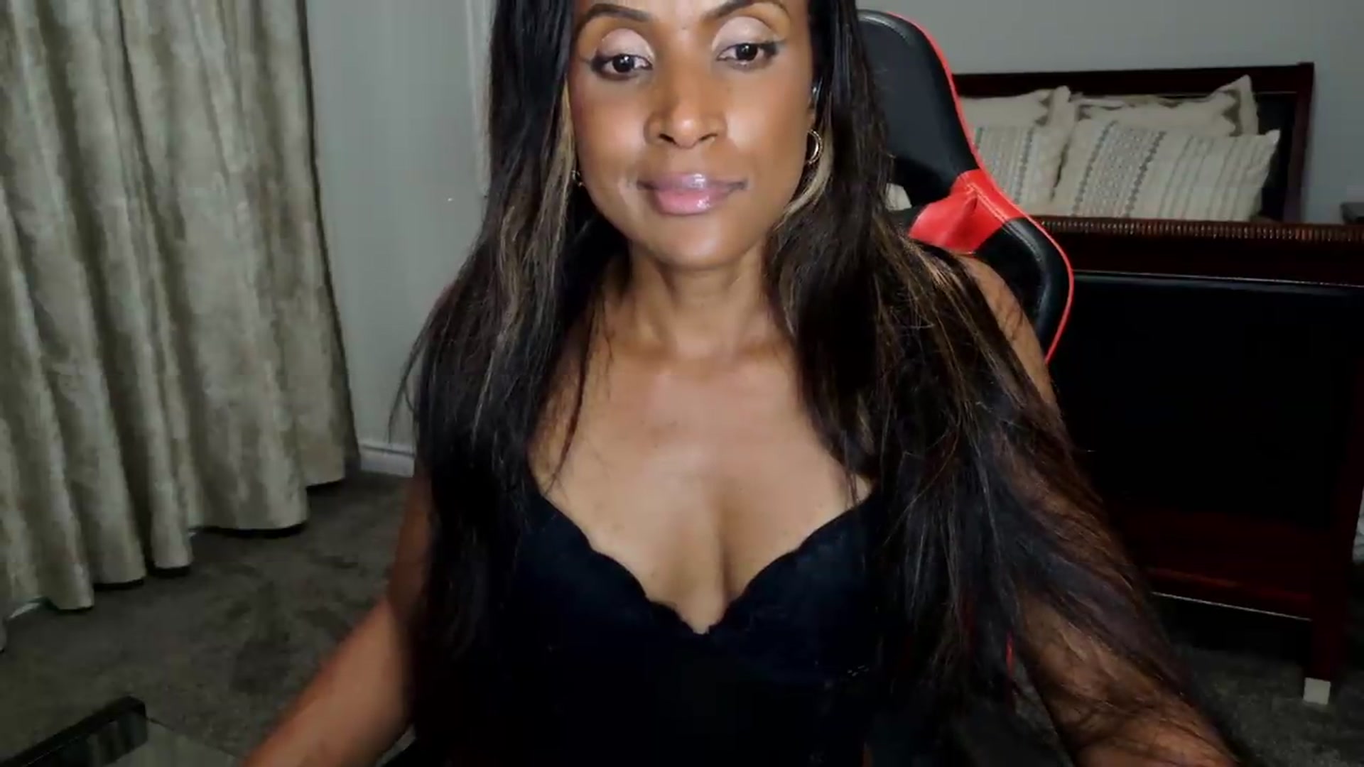 Gallery image thumbnail from Ms_WetNWild's myfreecams stream on, 09/18/2026, 03:15 image 6 of 20