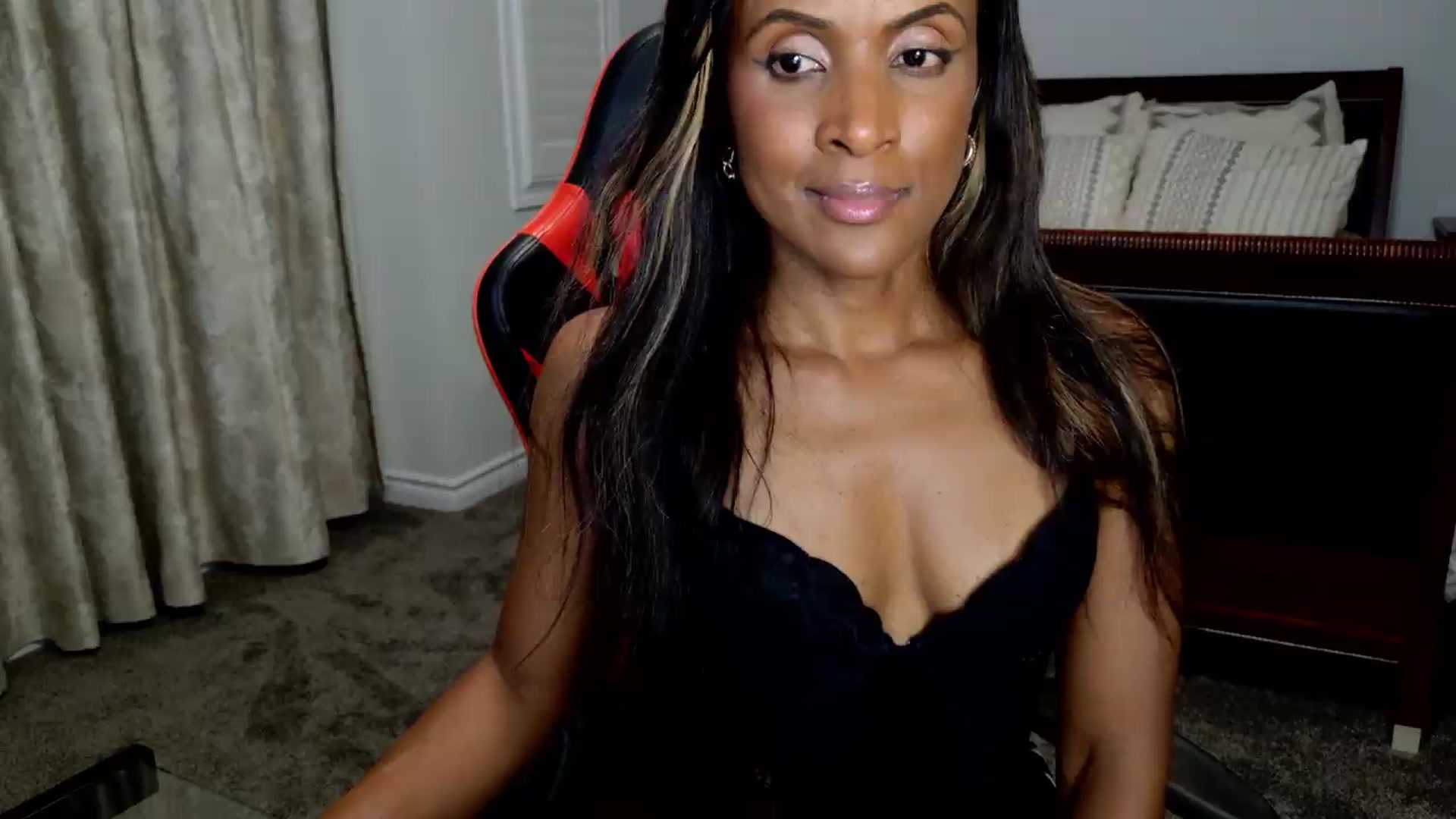 Gallery image thumbnail from Ms_WetNWild's myfreecams stream on, 09/18/2026, 03:15 image 4 of 20
