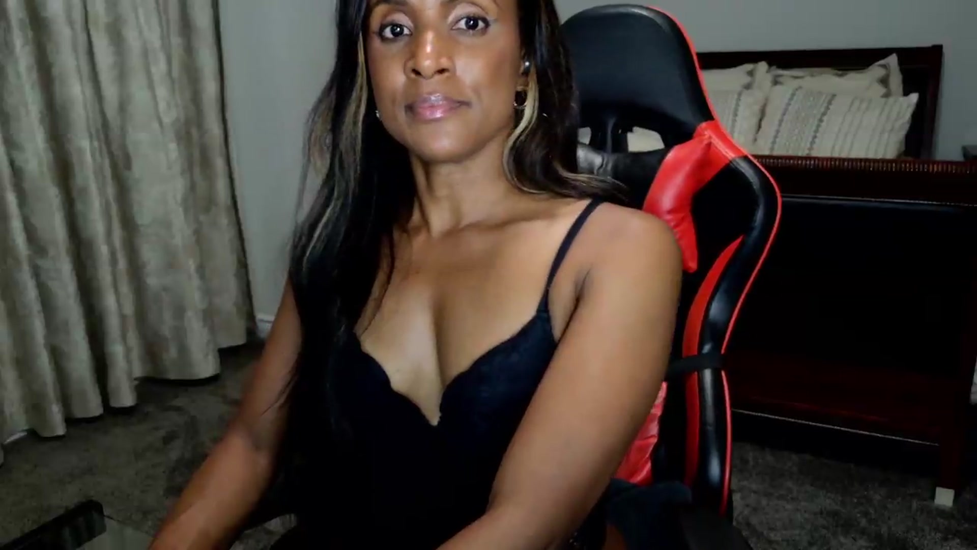 Gallery image thumbnail from Ms_WetNWild's myfreecams stream on, 09/18/2026, 03:15 image 12 of 20