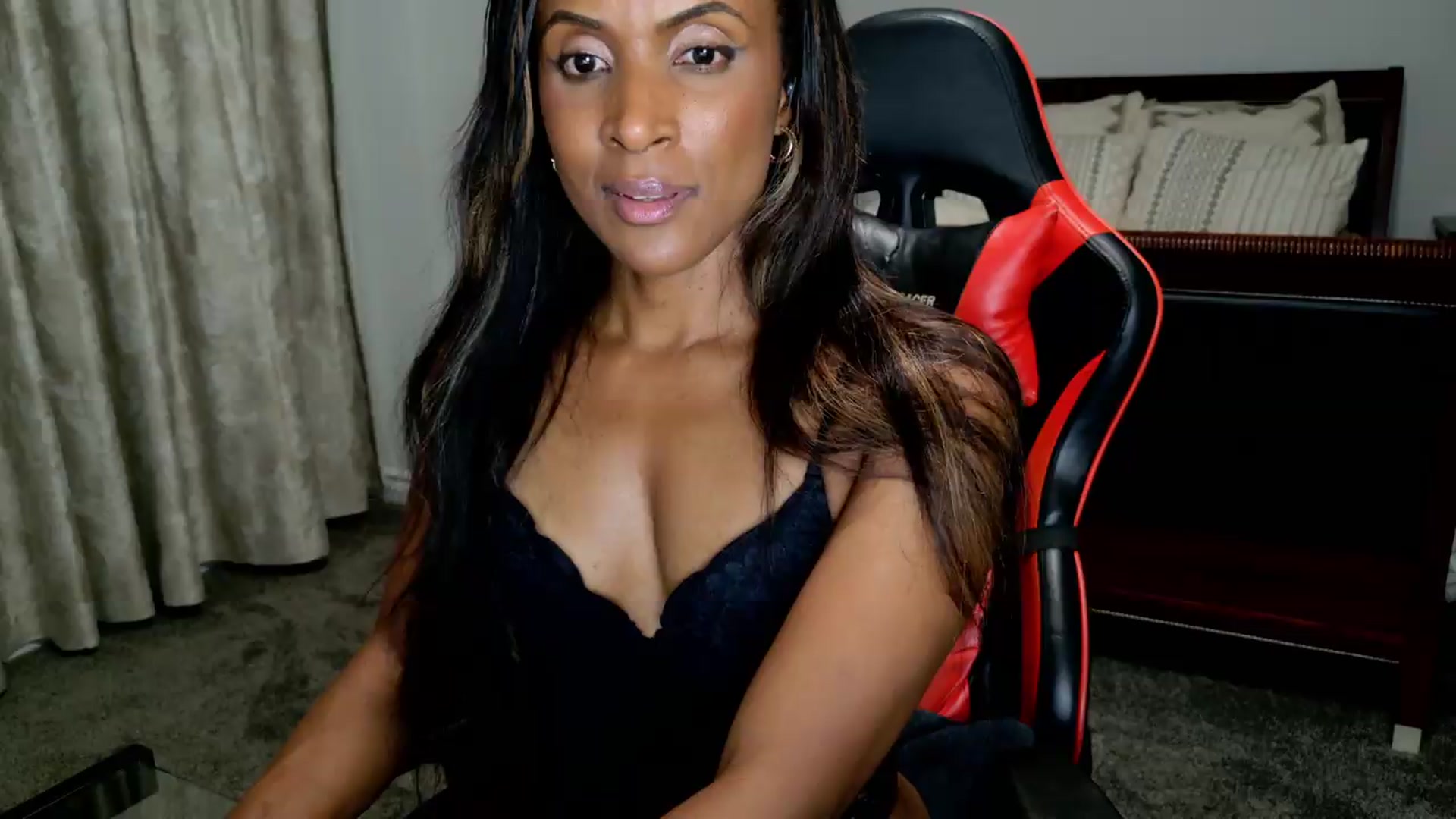 Gallery image thumbnail from Ms_WetNWild's myfreecams stream on, 09/18/2026, 03:15 image 3 of 20