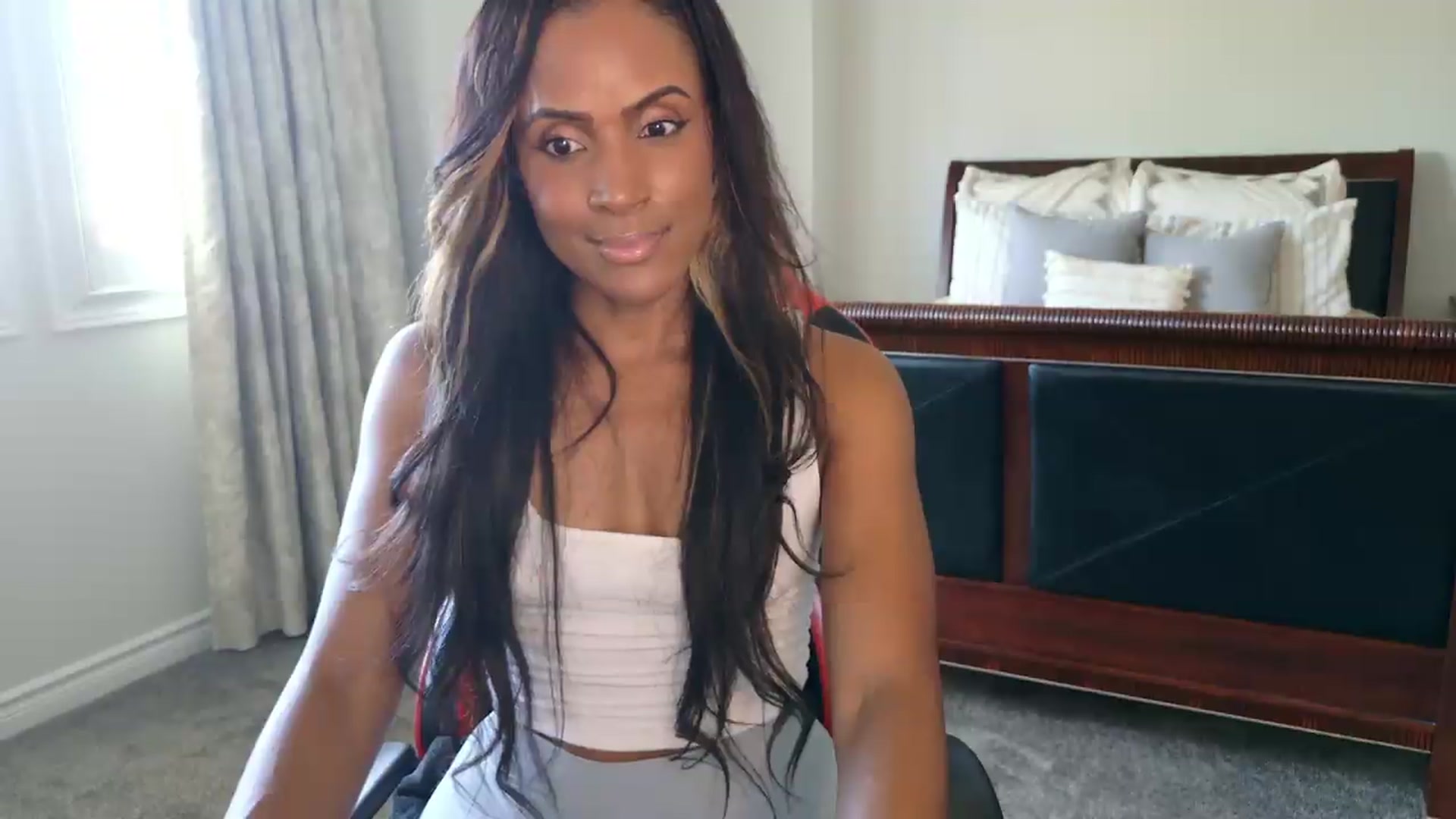 Gallery image thumbnail from Ms_WetNWild's myfreecams stream on, 09/18/2026, 17:21 image 3 of 20