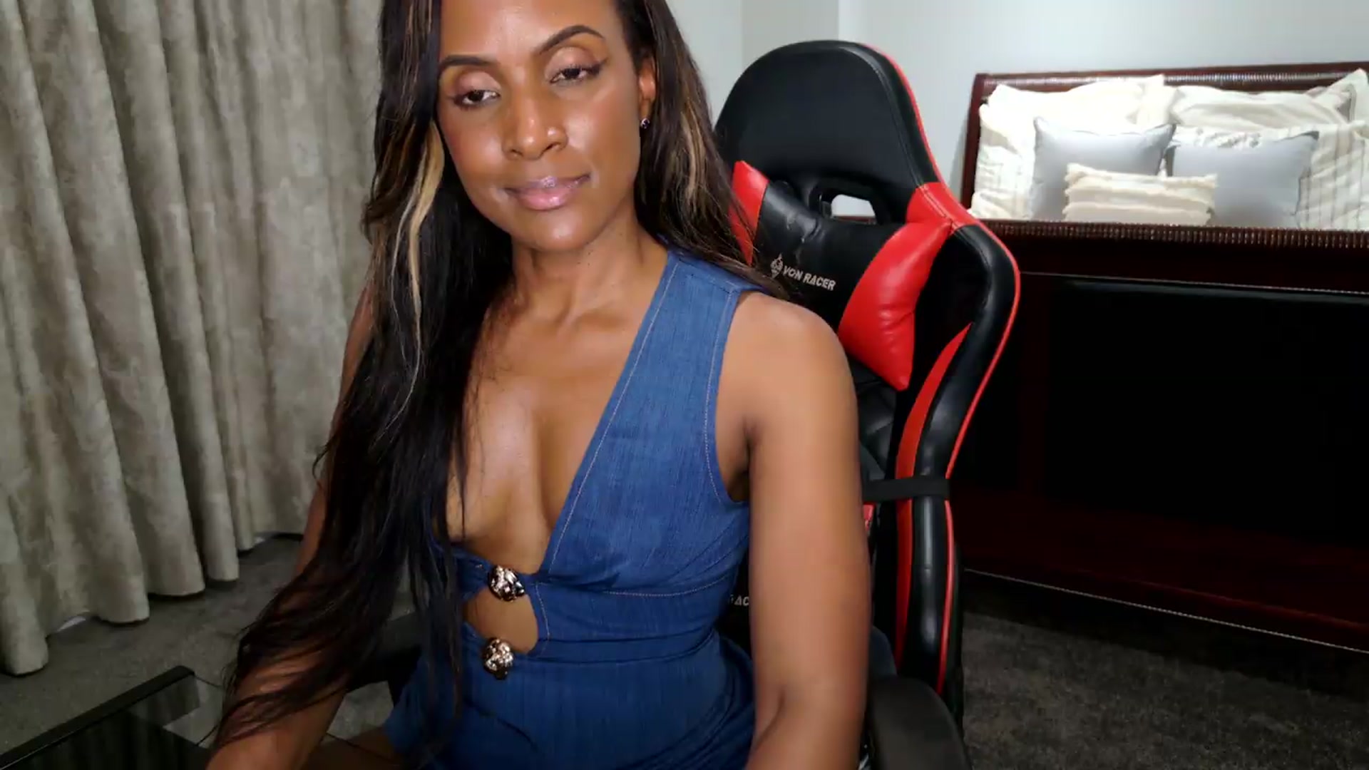 Gallery image thumbnail from Ms_WetNWild's myfreecams stream on, 09/19/2026, 03:12 image 14 of 20