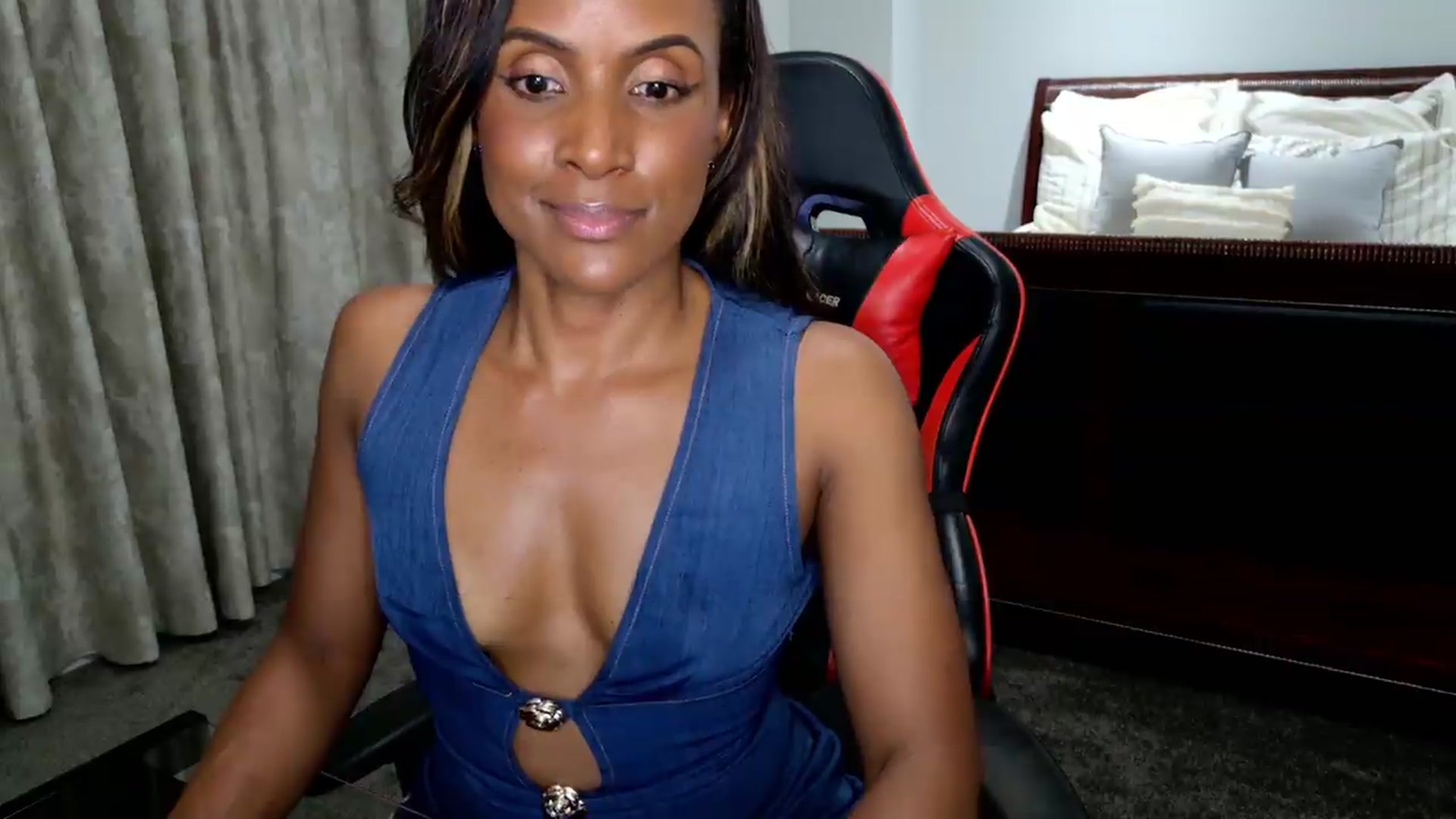 Gallery image thumbnail from Ms_WetNWild's myfreecams stream on, 09/19/2026, 03:12 image 15 of 20