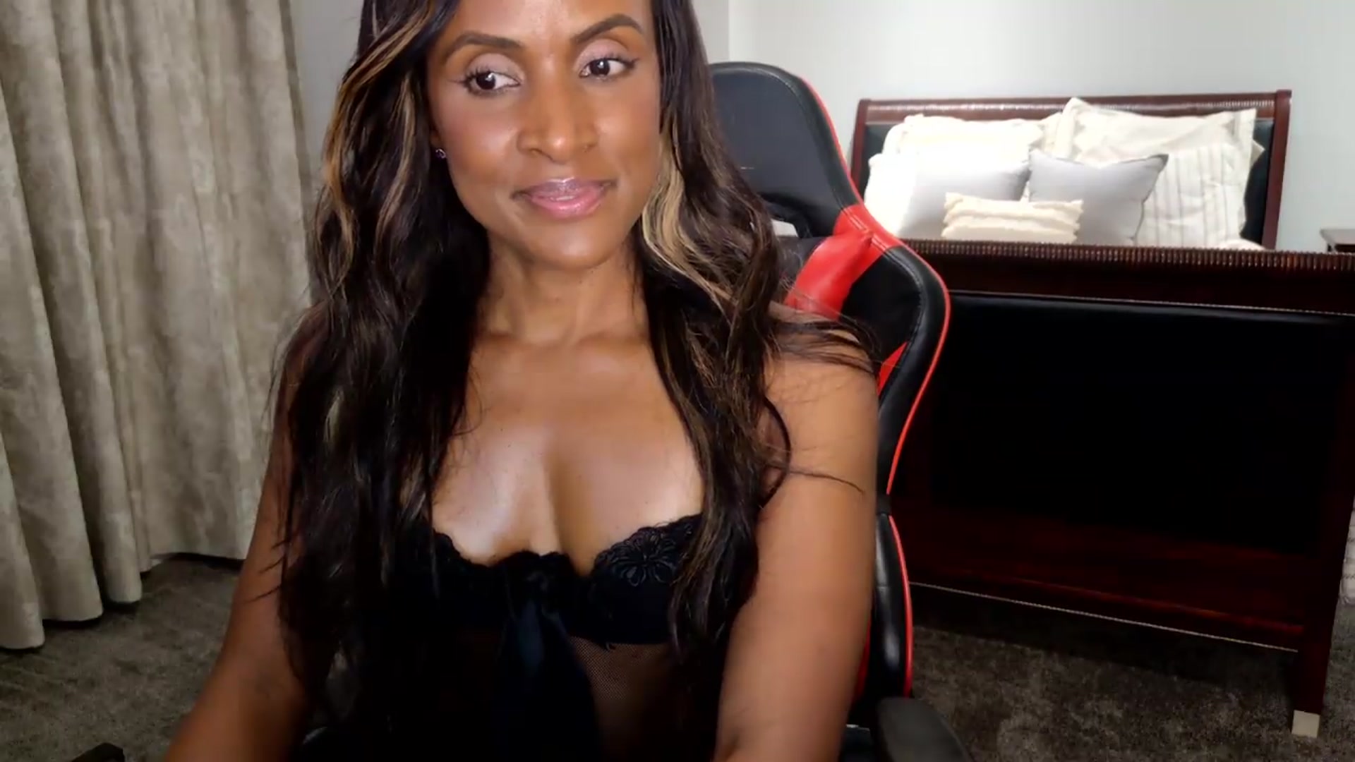 Gallery image thumbnail from Ms_WetNWild's myfreecams stream on, 09/20/2026, 04:11 image 9 of 20