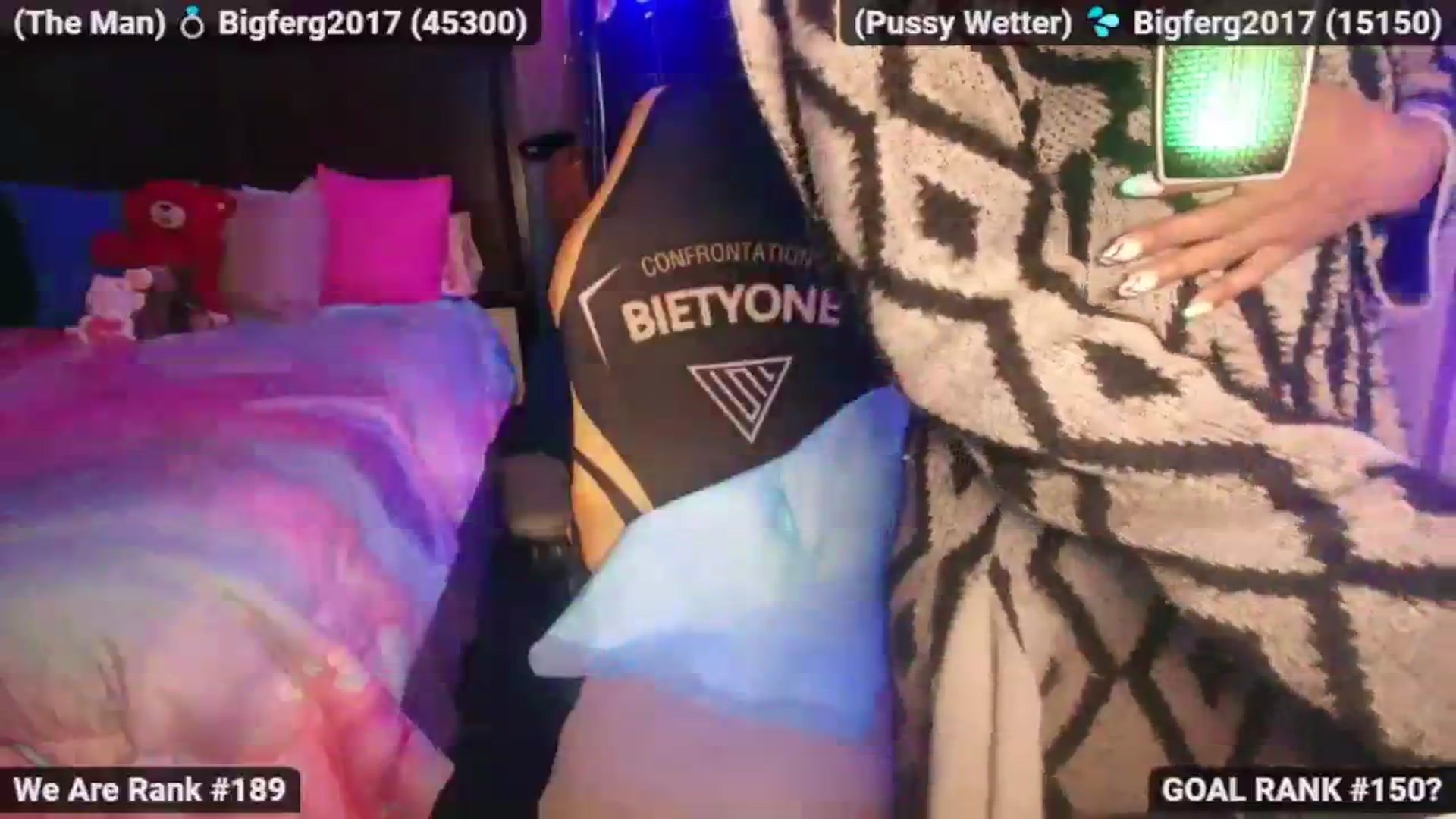Gallery image thumbnail from Ms_WetnReady's myfreecams stream on, 03/17/2024, 09:20 image 10 of 20