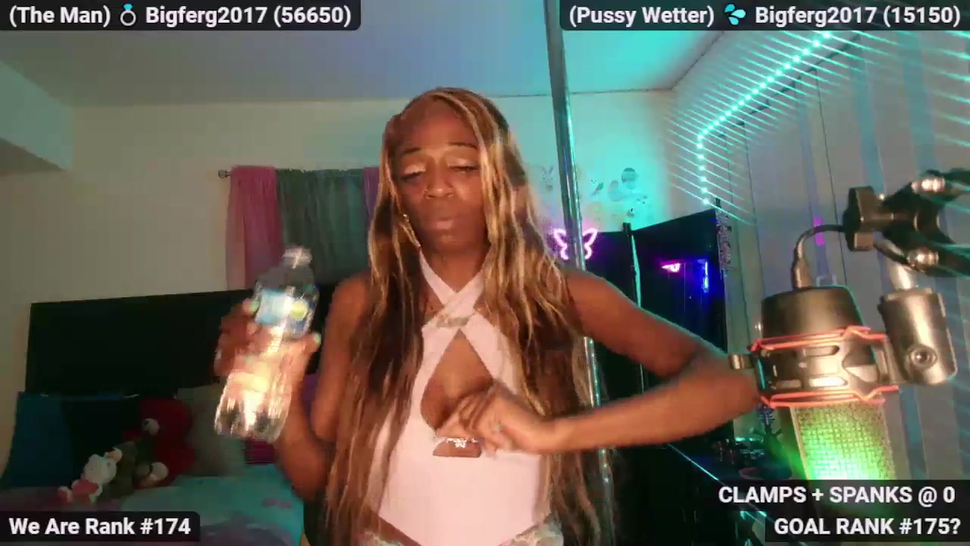 Gallery image thumbnail from Ms_WetnReady's myfreecams stream on, 03/26/2024, 09:16 image 4 of 20