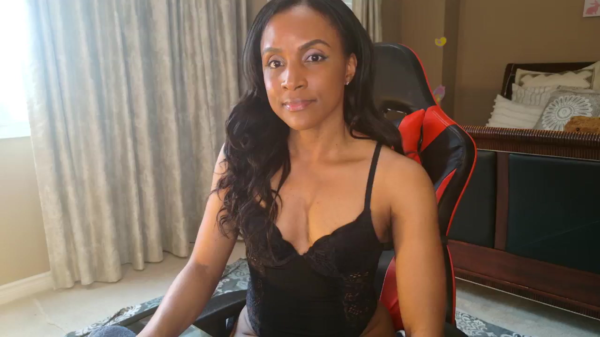 Gallery image thumbnail from Ms_WnWBdayMth's myfreecams stream on, 04/14/2025, 21:18 image 4 of 20