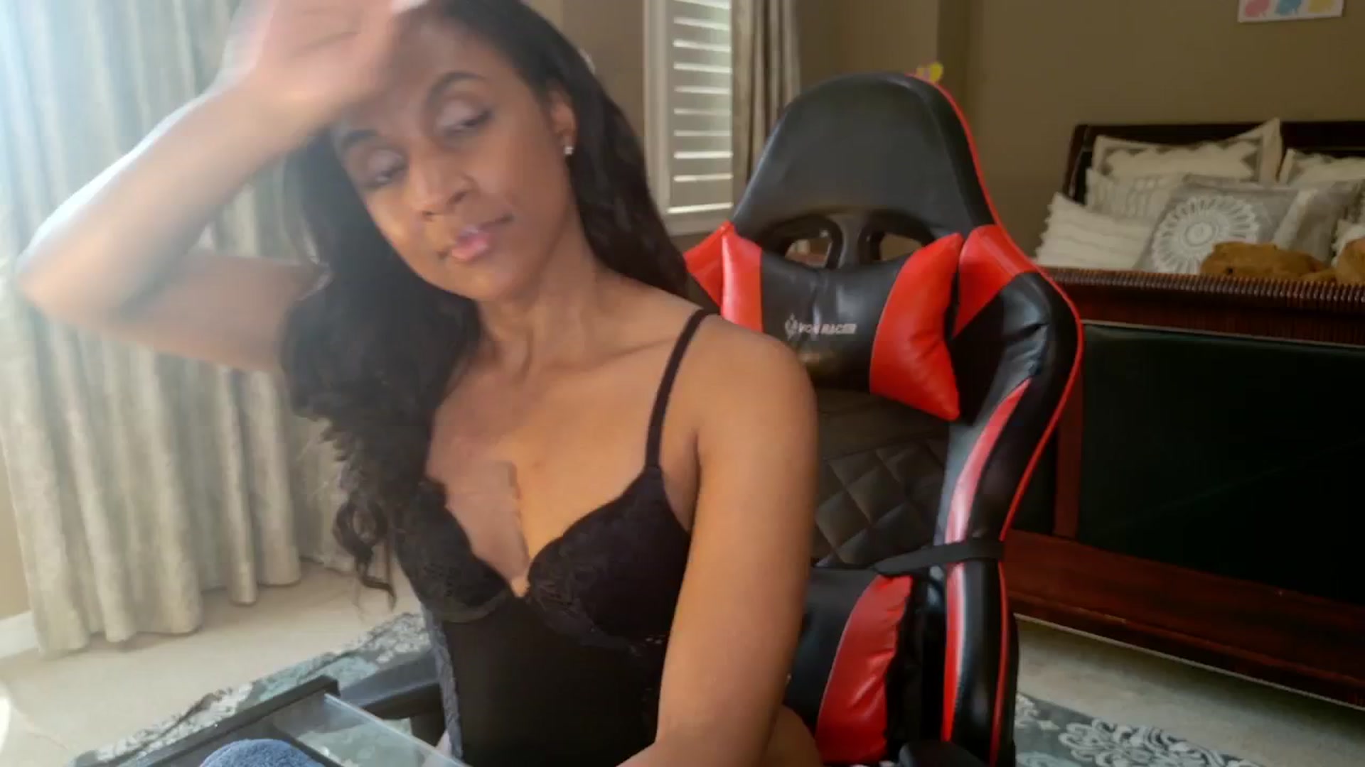 Gallery image thumbnail from Ms_WnWBdayMth's myfreecams stream on, 04/14/2025, 22:59 image 5 of 20