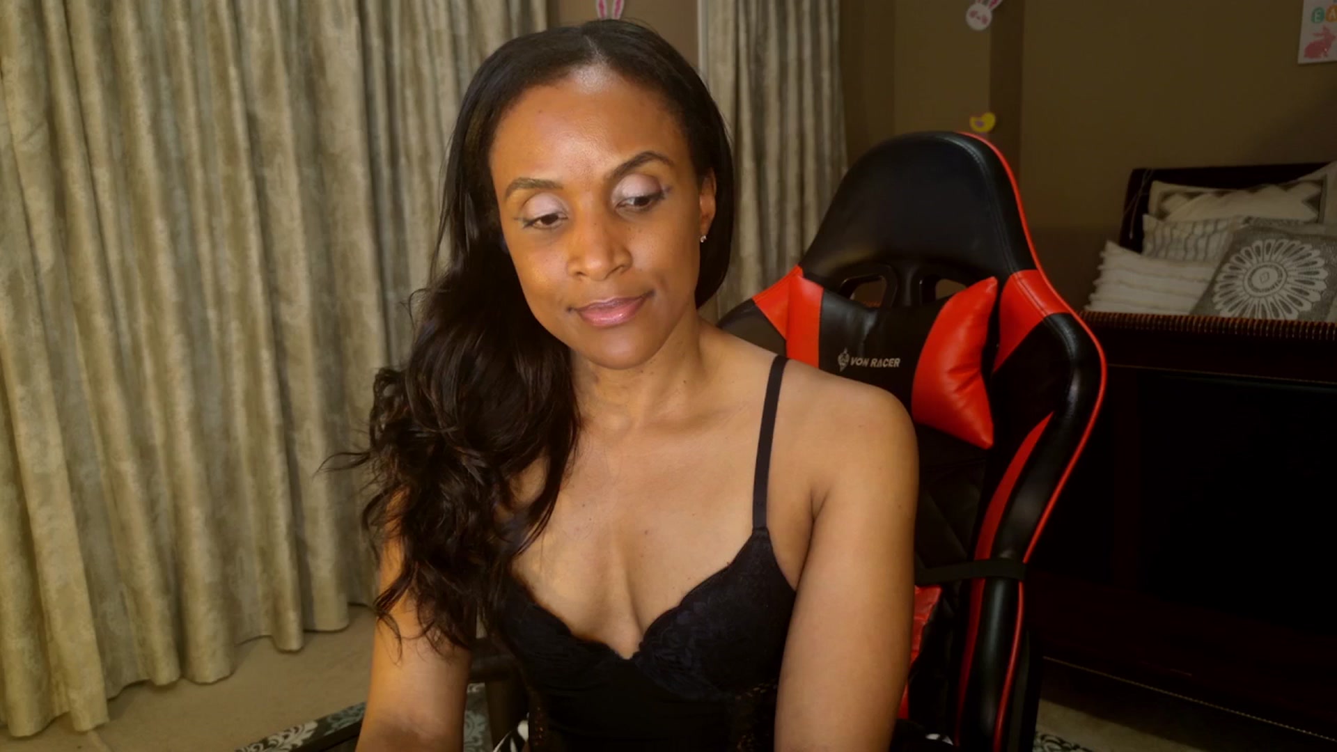 Gallery image thumbnail from Ms_WnWBdayMth's myfreecams stream on, 04/15/2025, 02:06 image 12 of 20