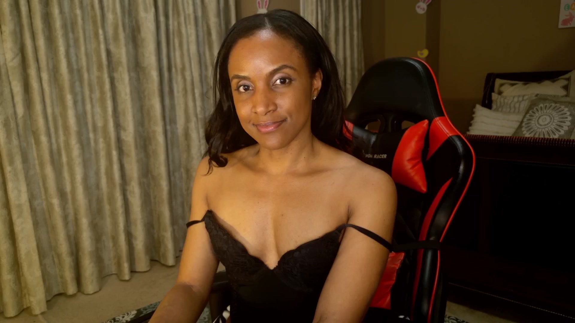 Gallery image thumbnail from Ms_WnWBdayMth's myfreecams stream on, 04/15/2025, 02:06 image 13 of 20