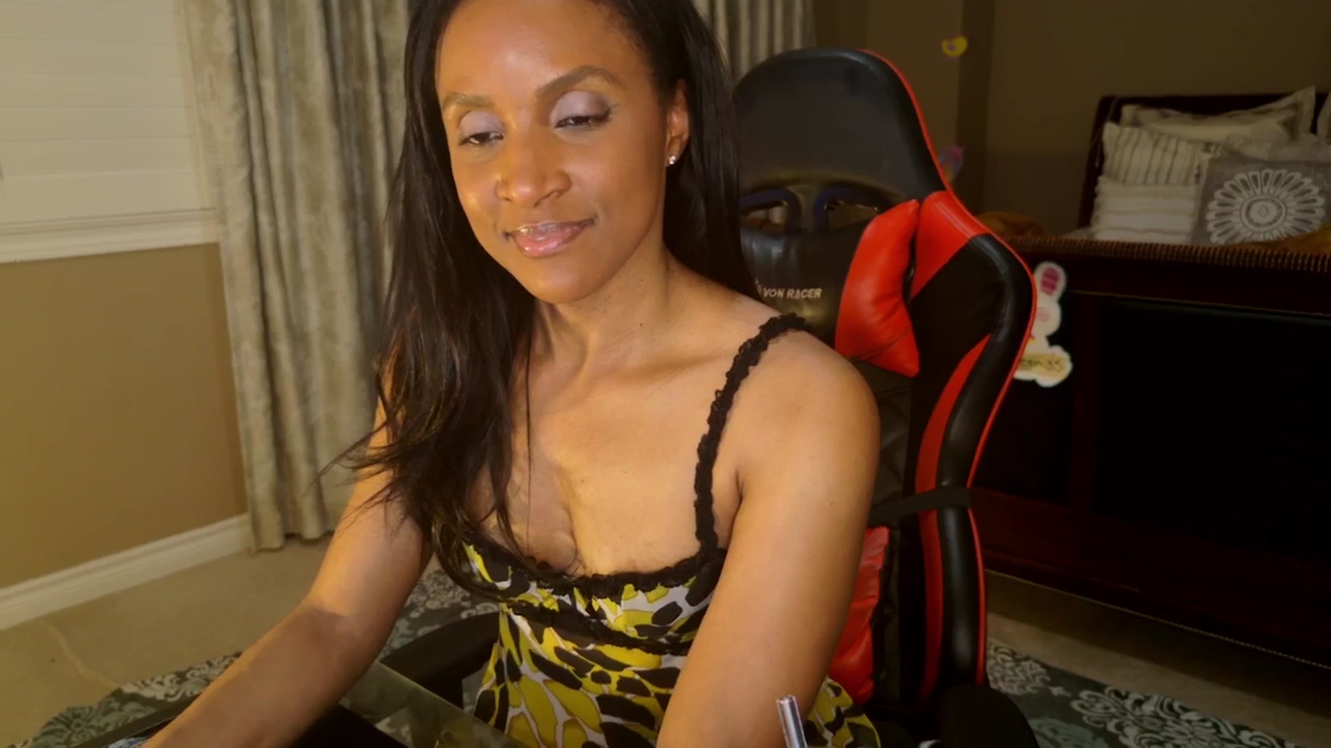 Gallery image thumbnail from Ms_WnWBdayMth's myfreecams stream on, 04/18/2025, 06:05 image 6 of 20