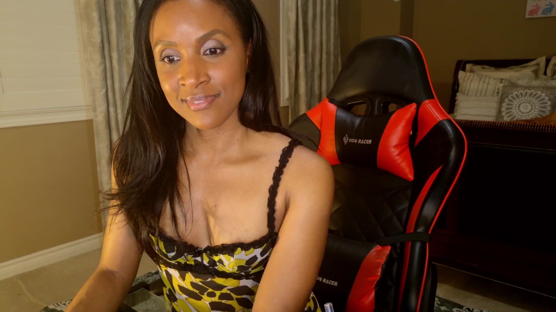 Gallery image thumbnail from Ms_WnWBdayMth's myfreecams stream on, 04/18/2025, 06:05 image 7 of 20