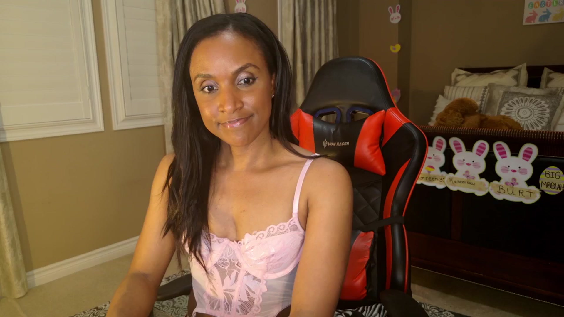 Gallery image thumbnail from Ms_WnWBdayMth's myfreecams stream on, 04/22/2025, 02:36 image 14 of 20