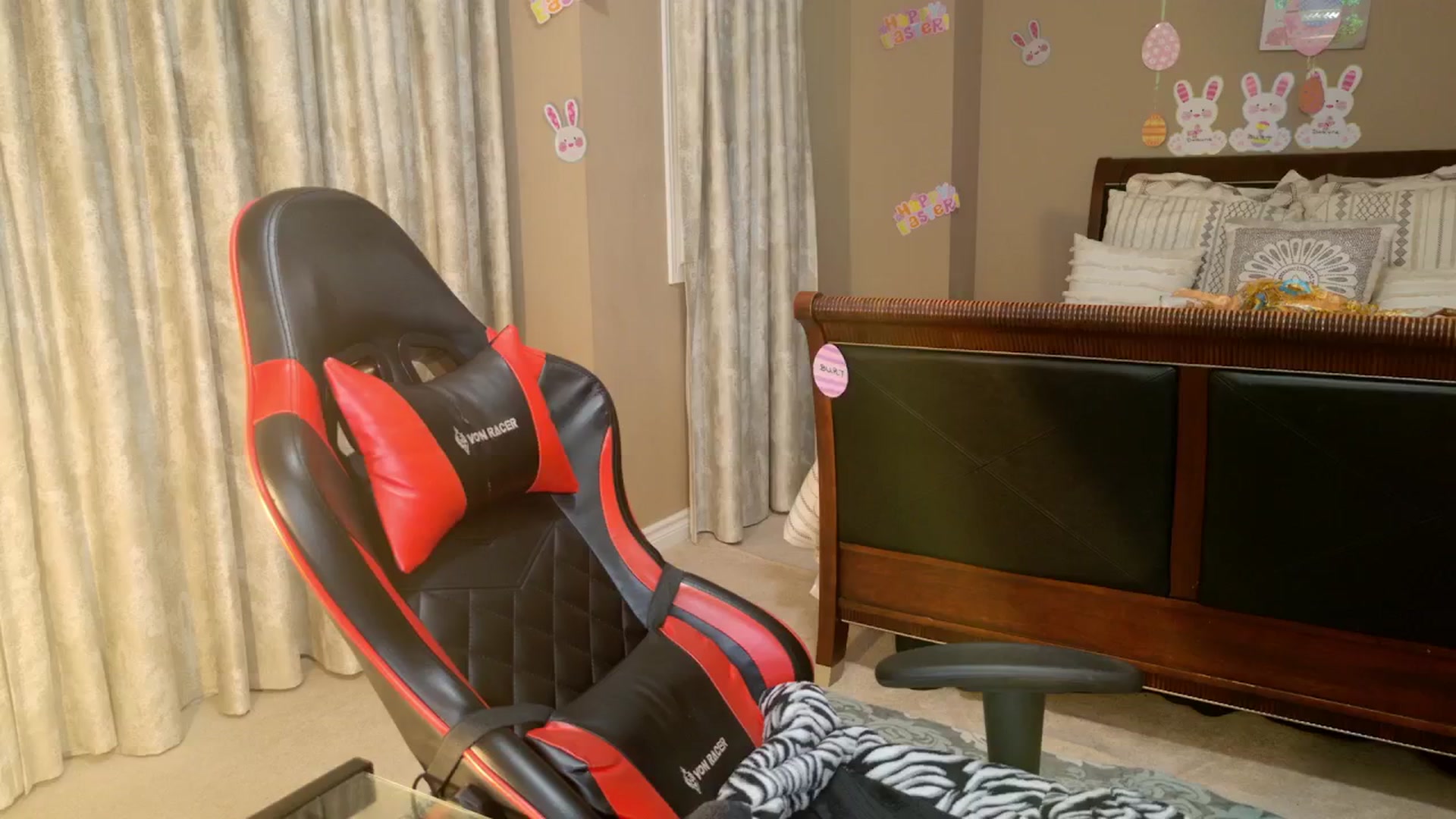 Gallery image thumbnail from Ms_WnWBdayMth's myfreecams stream on, 04/05/2026, 02:04 image 1 of 20