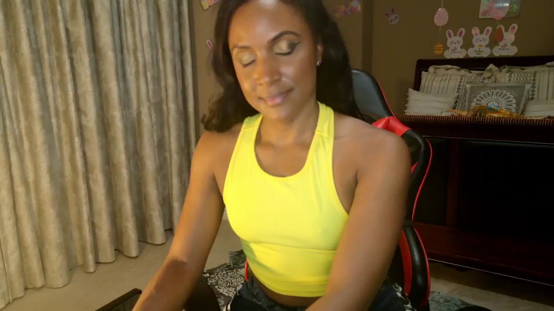 Gallery image thumbnail from Ms_WnWBdayMth's myfreecams stream on, 04/05/2026, 02:04 image 13 of 20