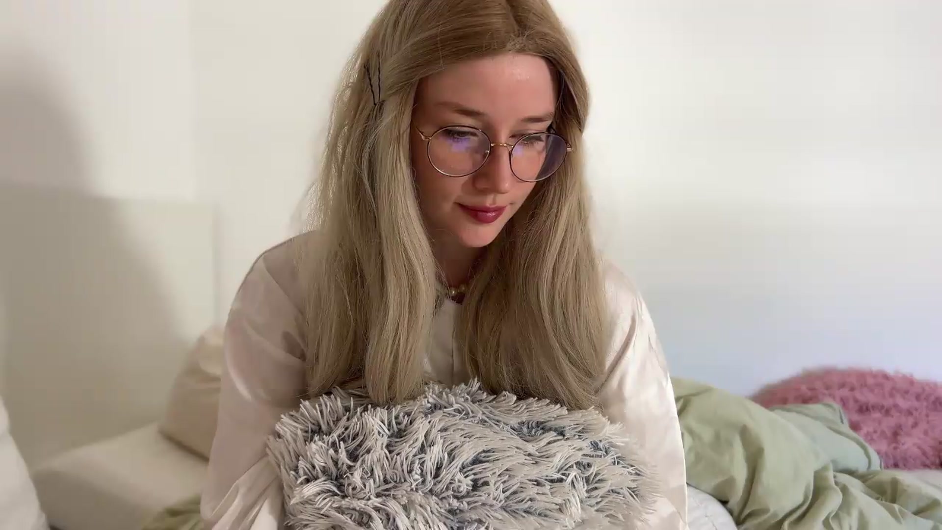 Gallery image thumbnail from Ms_christiana's myfreecams stream on, 07/27/2026, 13:06 image 13 of 20