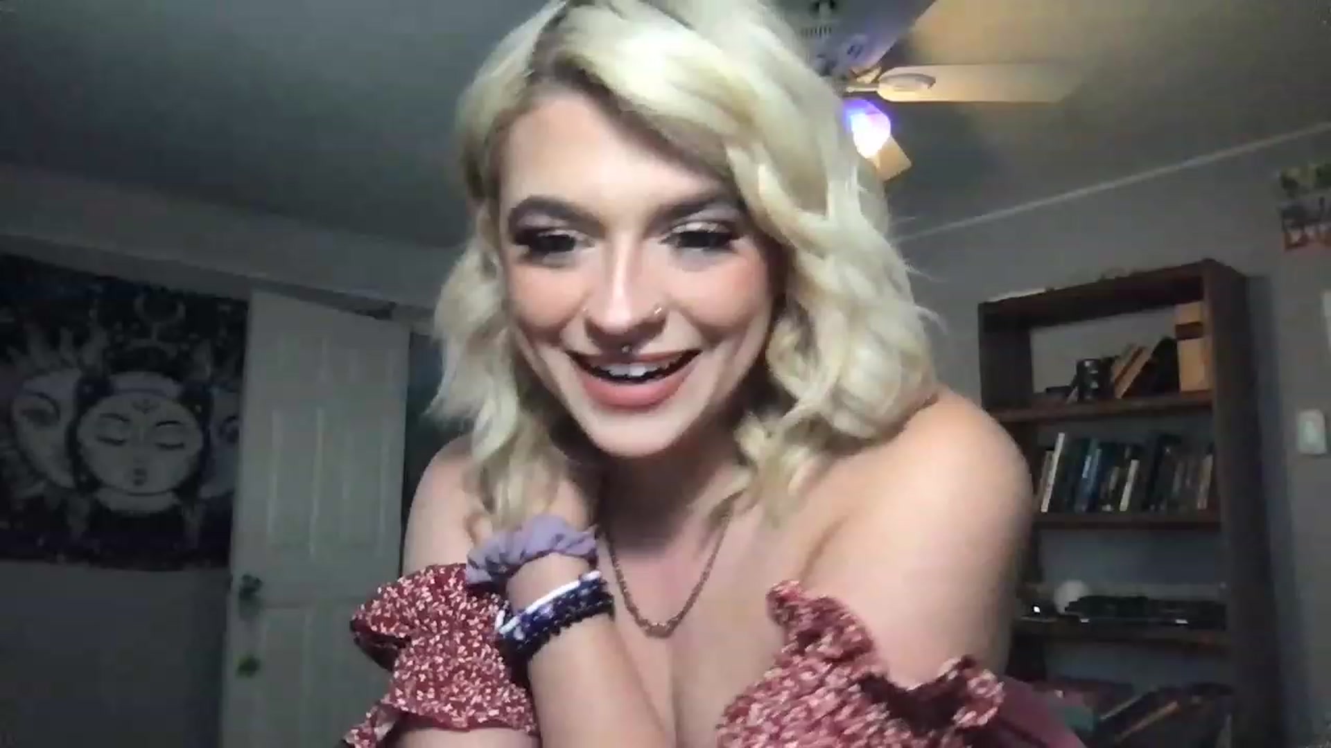 Gallery image thumbnail from Msbrandyjack's myfreecams stream on, 06/17/2023, 18:33 image 3 of 20