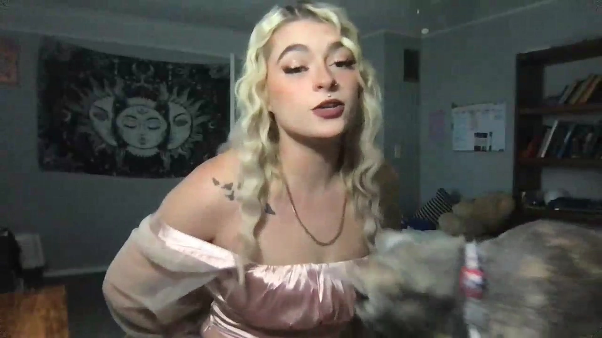 Gallery image thumbnail from Msbrandyjack's myfreecams stream on, 06/29/2023, 20:43 image 18 of 20