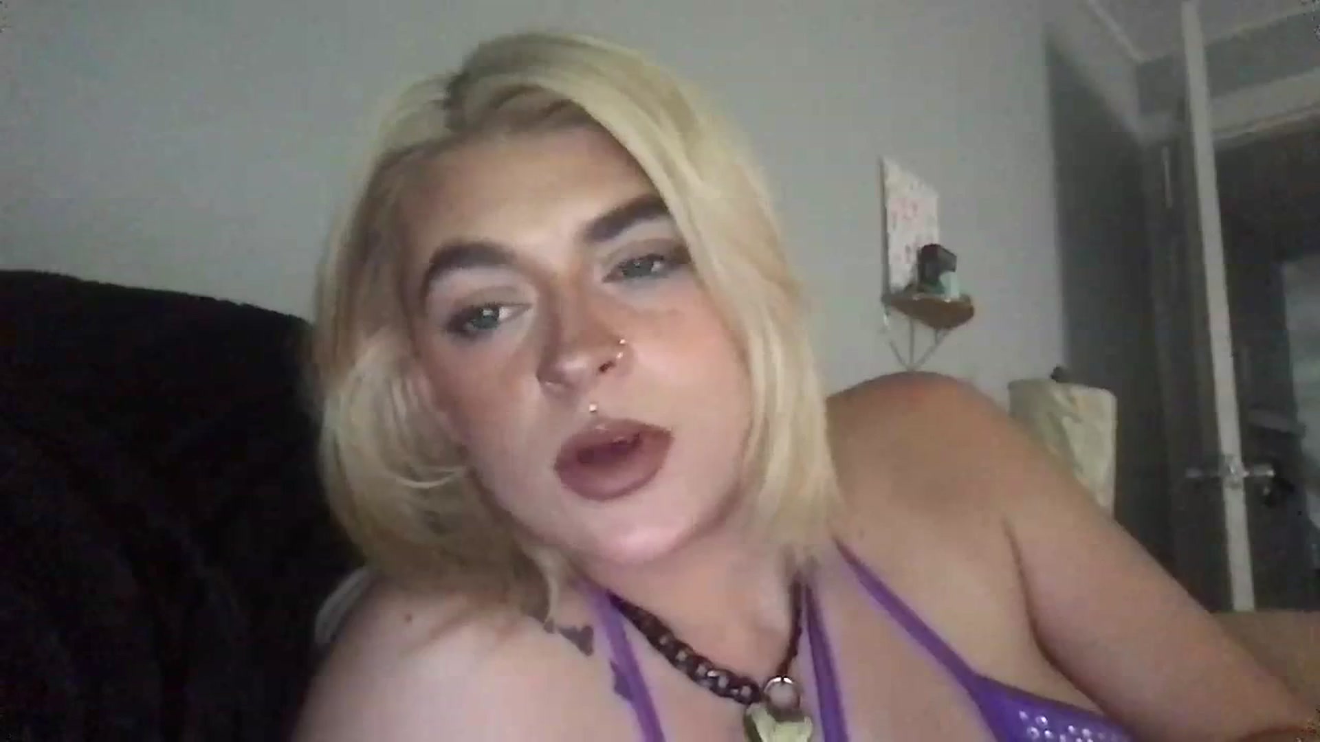 Gallery image thumbnail from Msbrandyjack's myfreecams stream on, 07/22/2023, 18:48 image 7 of 20