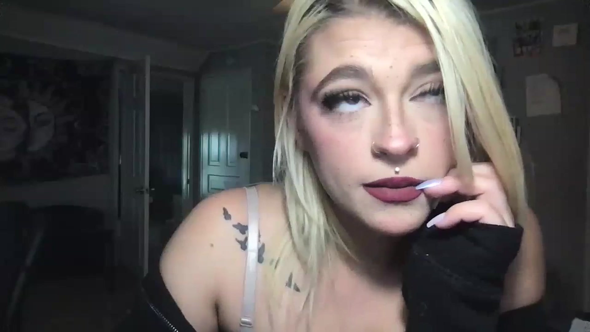Gallery image thumbnail from Msbrandyjack's myfreecams stream on, 08/29/2023, 14:51 image 10 of 20