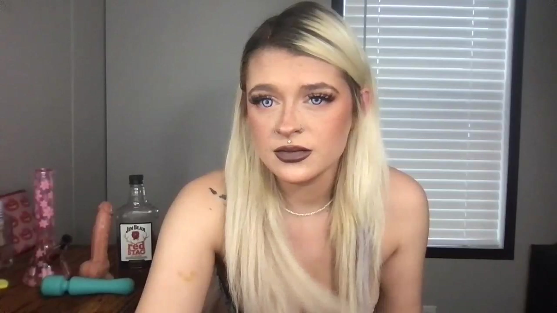Gallery image thumbnail from Msbrandyjack's myfreecams stream on, 12/26/2023, 17:25 image 9 of 20