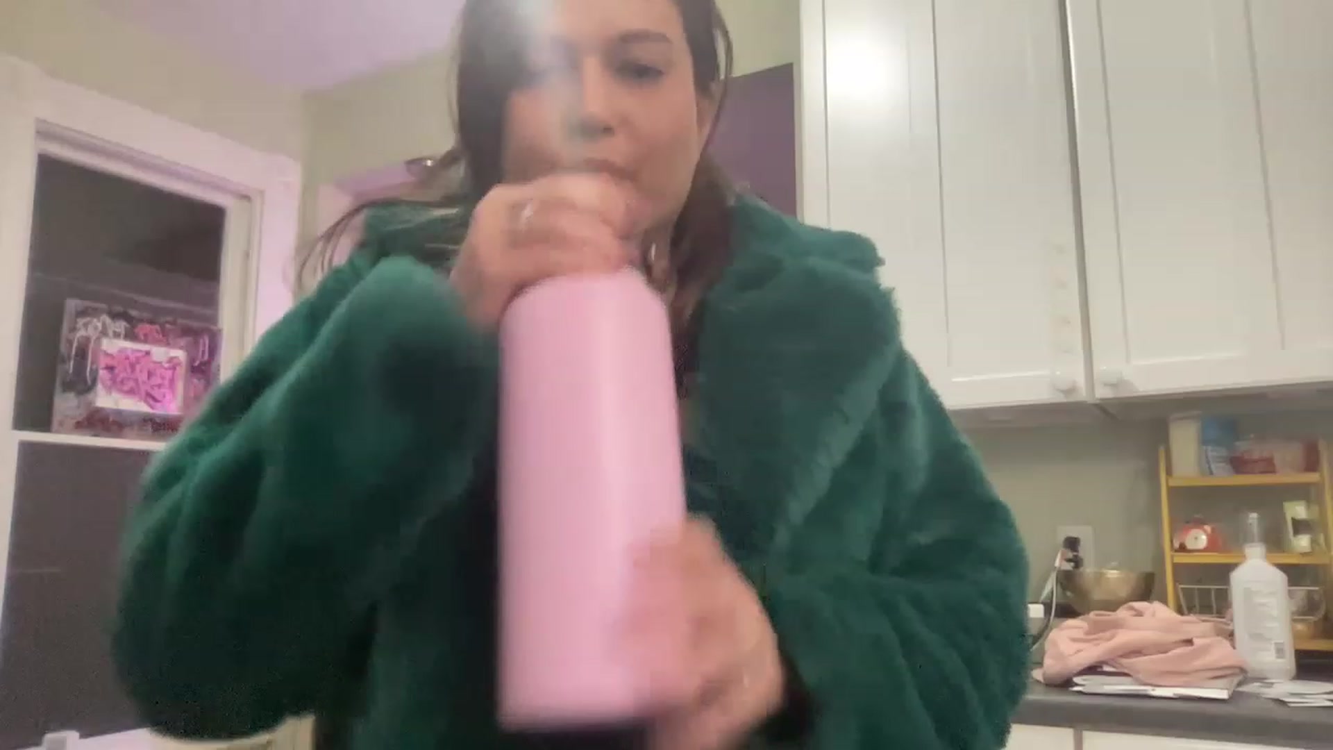 Gallery image thumbnail from Msfoxxylove's myfreecams stream on, 01/01/2023, 01:25 image 7 of 20