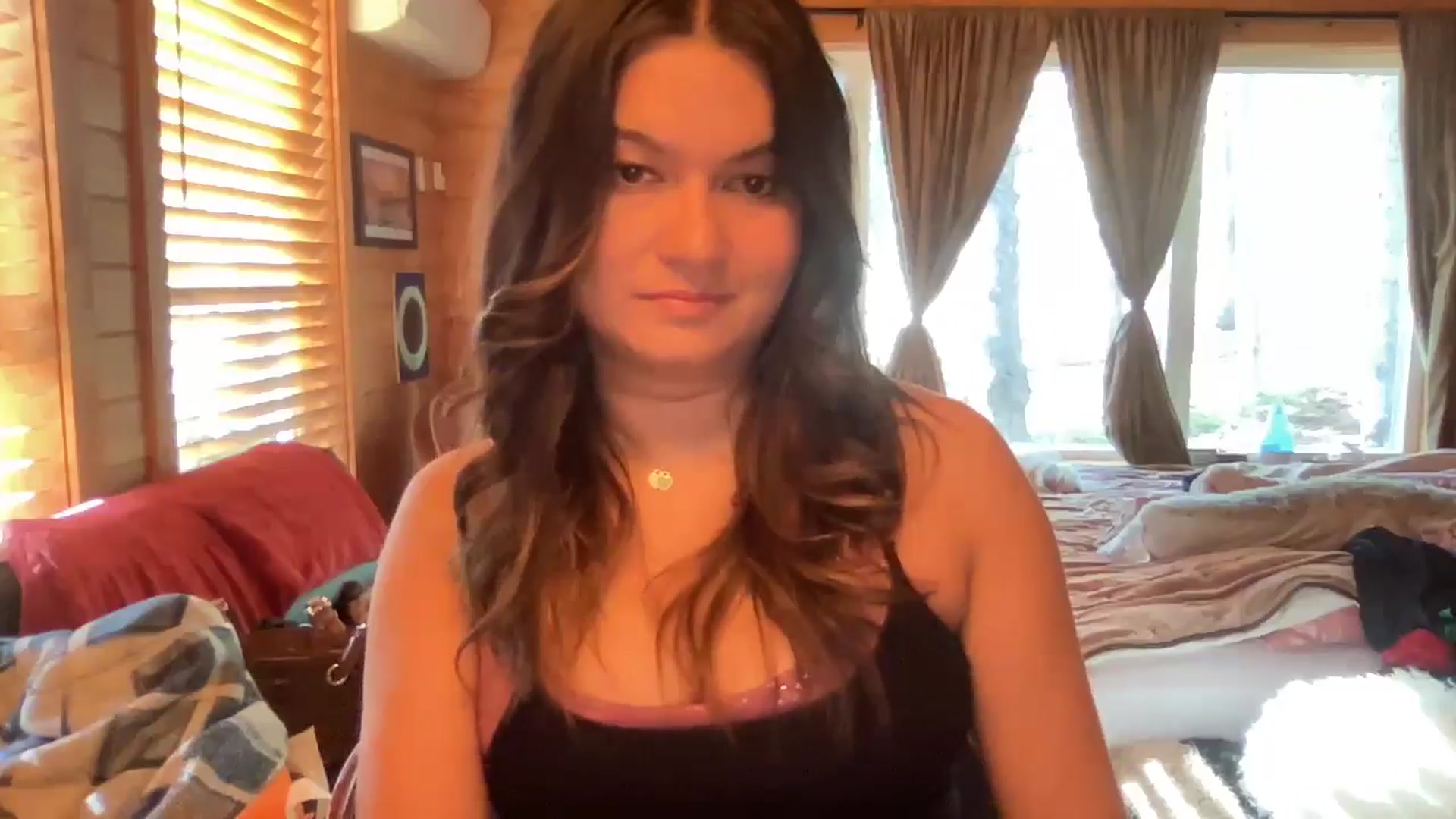 Gallery image thumbnail from Msfoxxylove's myfreecams stream on, 05/27/2025, 15:23 image 2 of 20