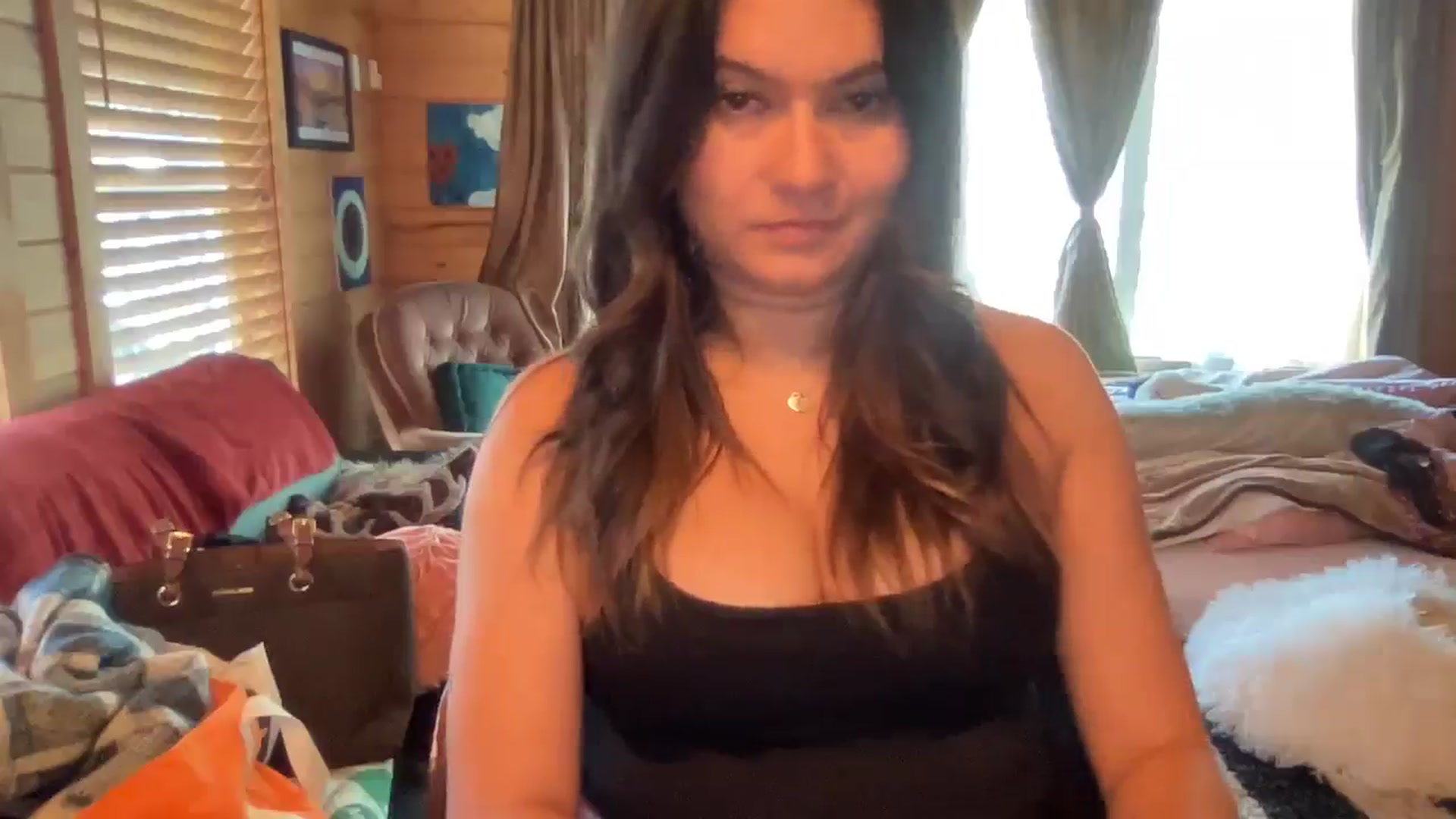 Gallery image thumbnail from Msfoxxylove's myfreecams stream on, 05/27/2025, 16:17 image 11 of 20