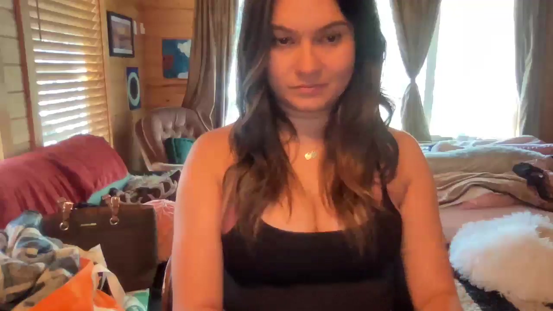 Gallery image thumbnail from Msfoxxylove's myfreecams stream on, 05/27/2025, 16:17 image 14 of 20