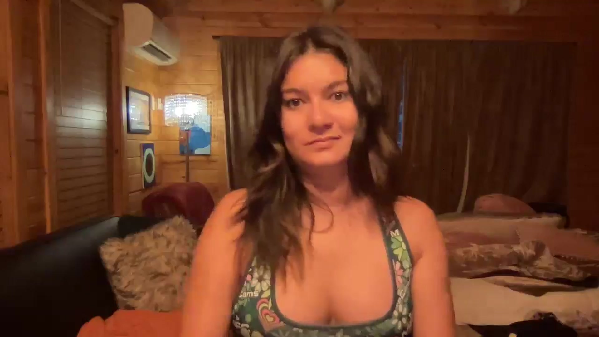 Gallery image thumbnail from Msfoxxylove's myfreecams stream on, 09/20/2025, 12:49 image 9 of 20