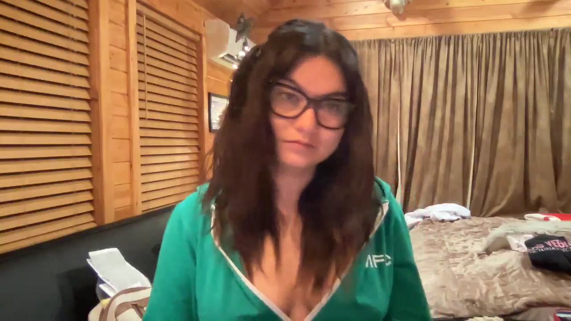 Gallery image thumbnail from Msfoxxylove's myfreecams stream on, 12/31/2025, 11:20 image 4 of 20