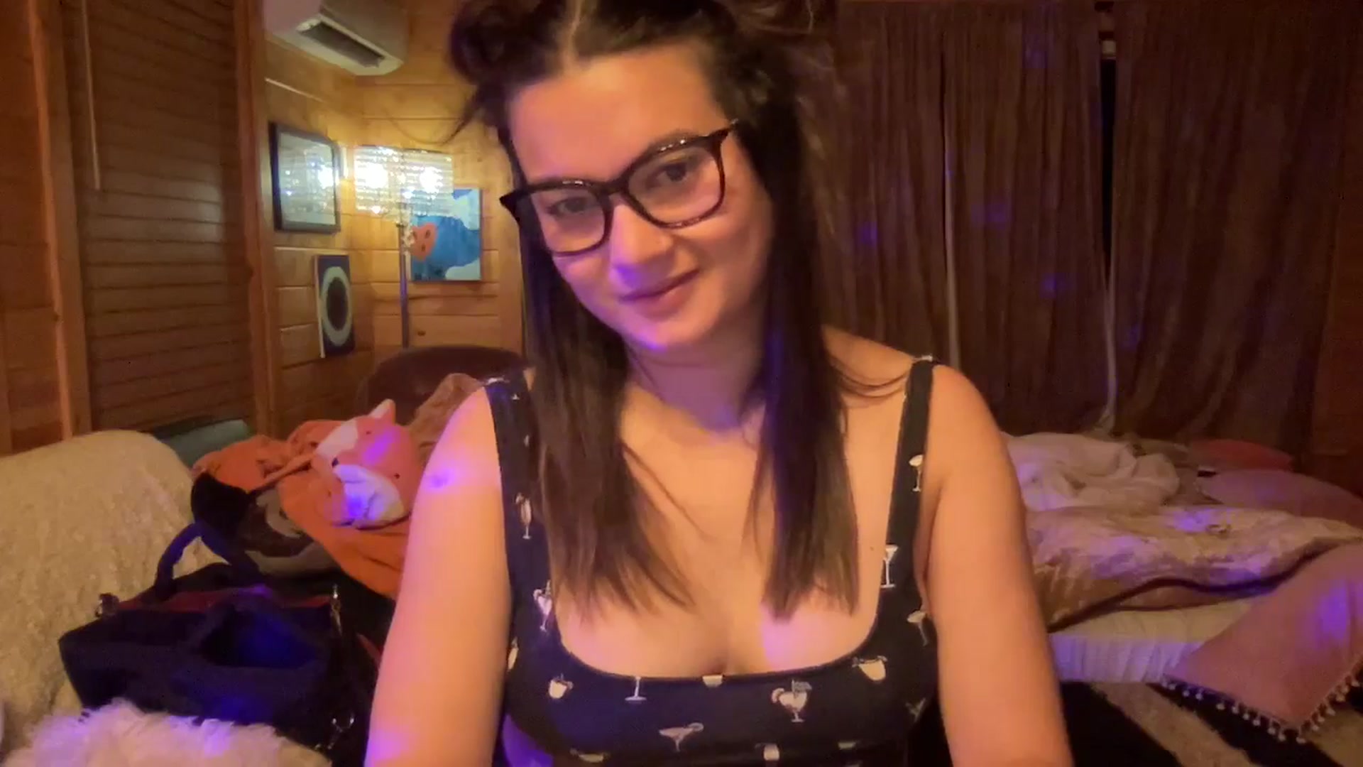 Gallery image thumbnail from Msfoxxylove's myfreecams stream on, 04/05/2026, 12:39 image 5 of 20