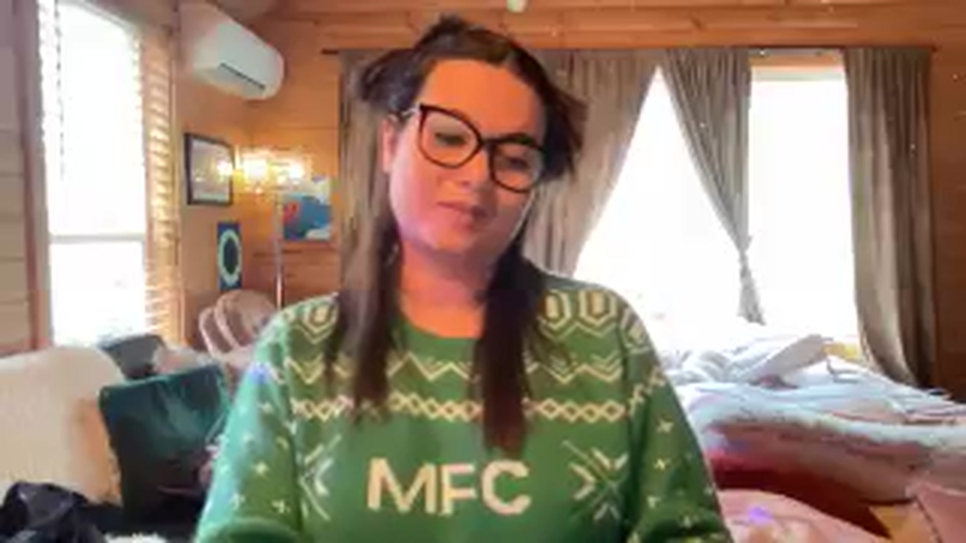 Gallery image thumbnail from Msfoxxylove's myfreecams stream on, 04/07/2026, 16:40 image 10 of 20