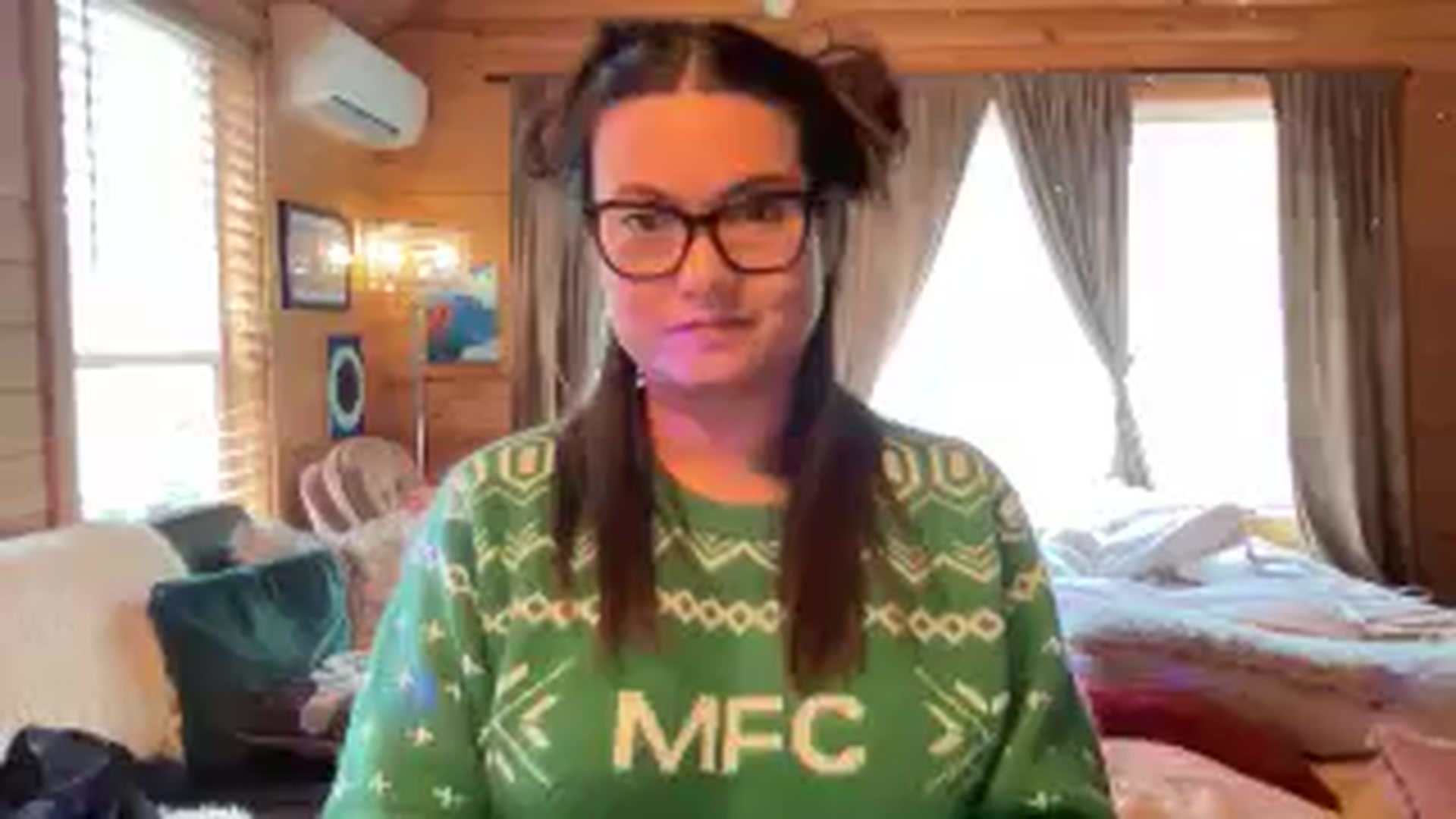 Gallery image thumbnail from Msfoxxylove's myfreecams stream on, 04/07/2026, 16:40 image 3 of 20