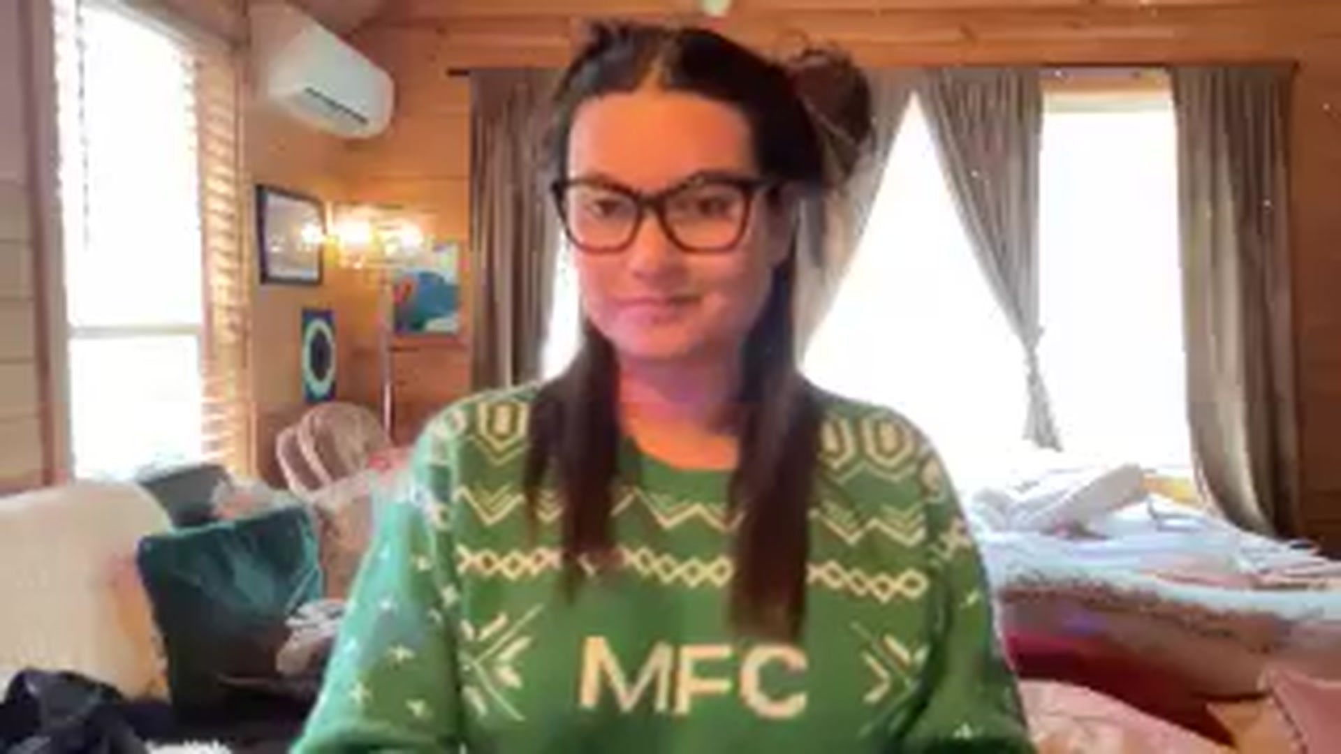 Gallery image thumbnail from Msfoxxylove's myfreecams stream on, 04/07/2026, 16:40 image 6 of 20