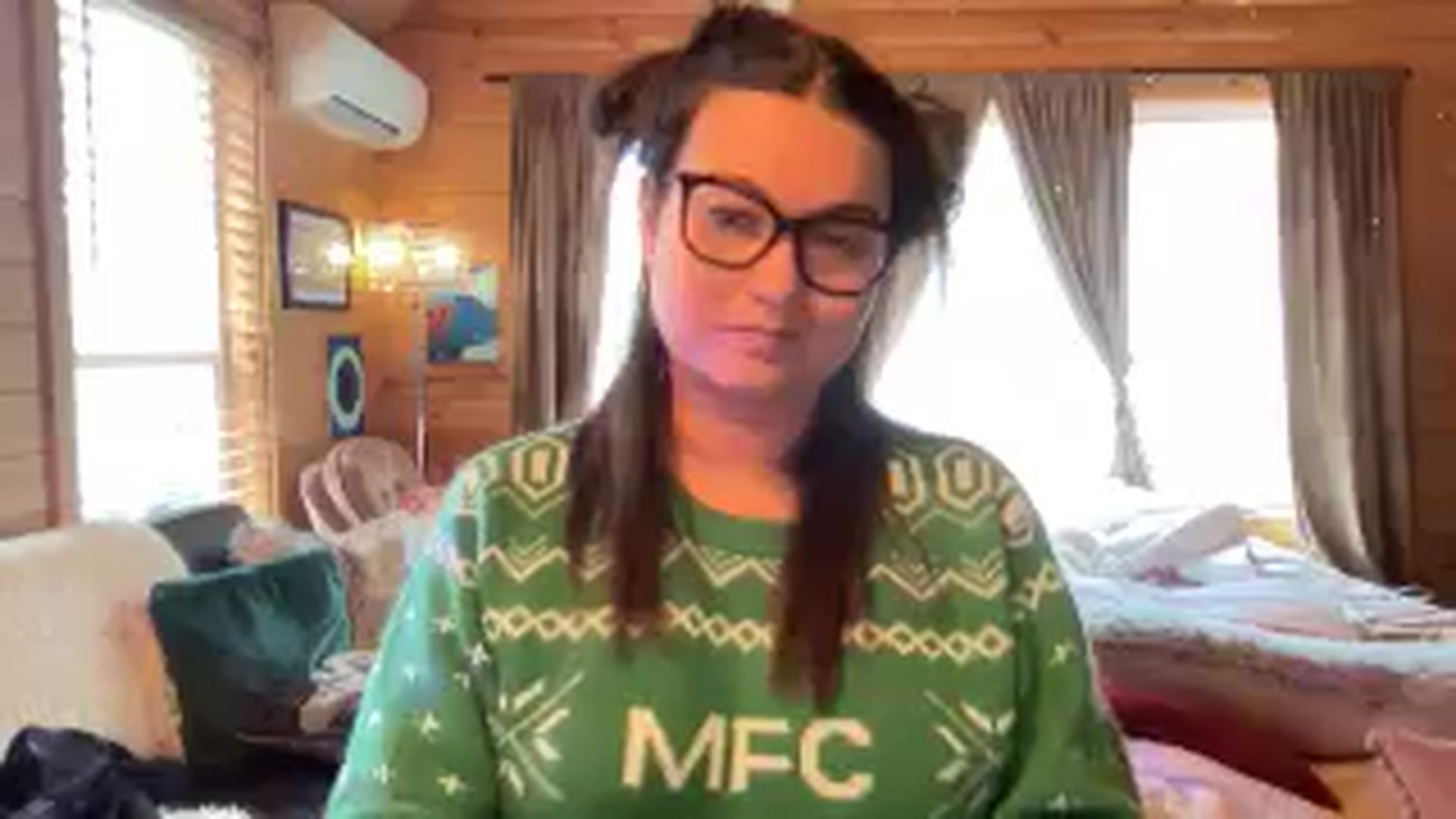 Gallery image thumbnail from Msfoxxylove's myfreecams stream on, 04/07/2026, 16:40 image 5 of 20