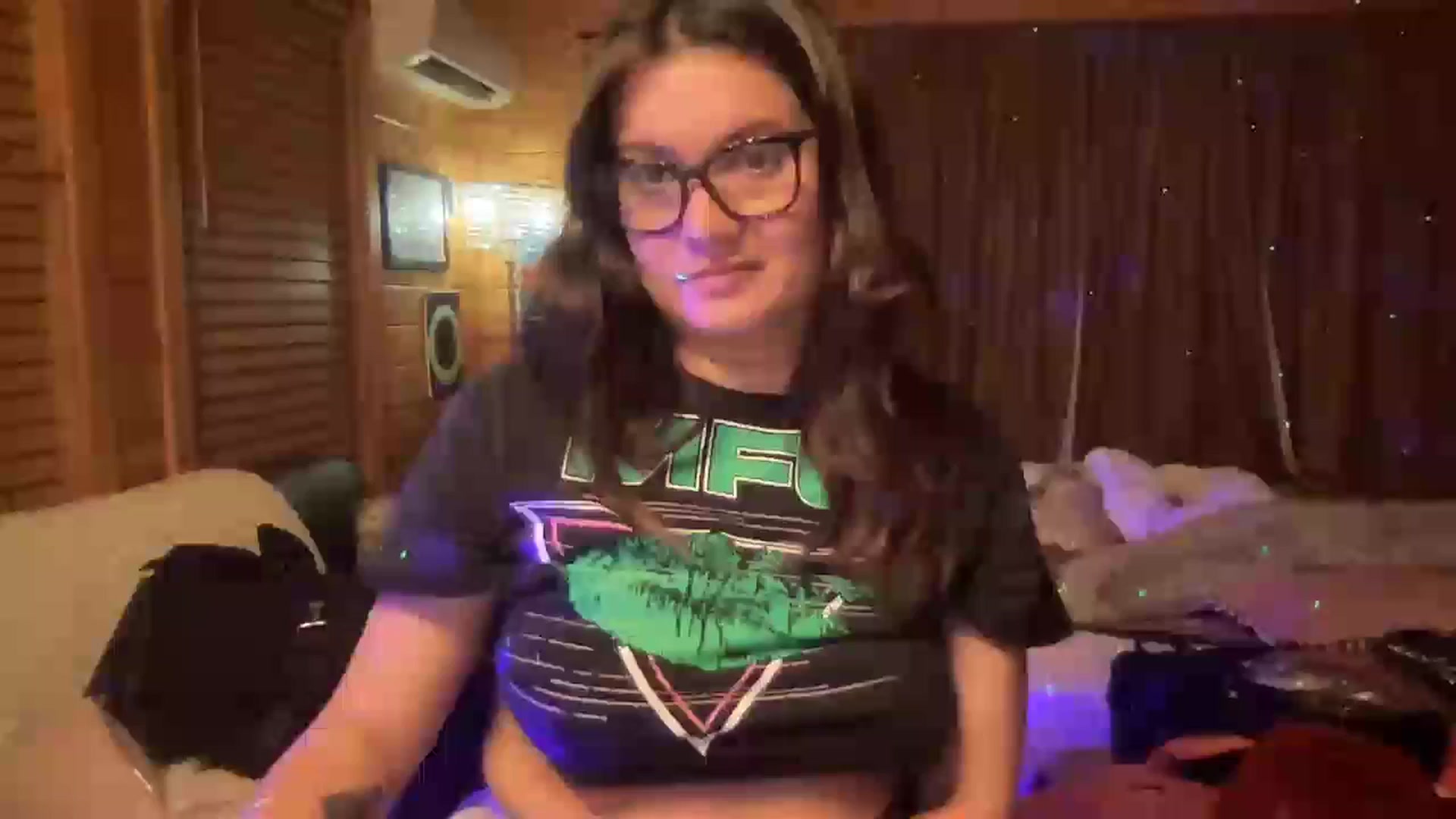 Gallery image thumbnail from Msfoxxylove's myfreecams stream on, 04/13/2026, 12:42 image 2 of 20
