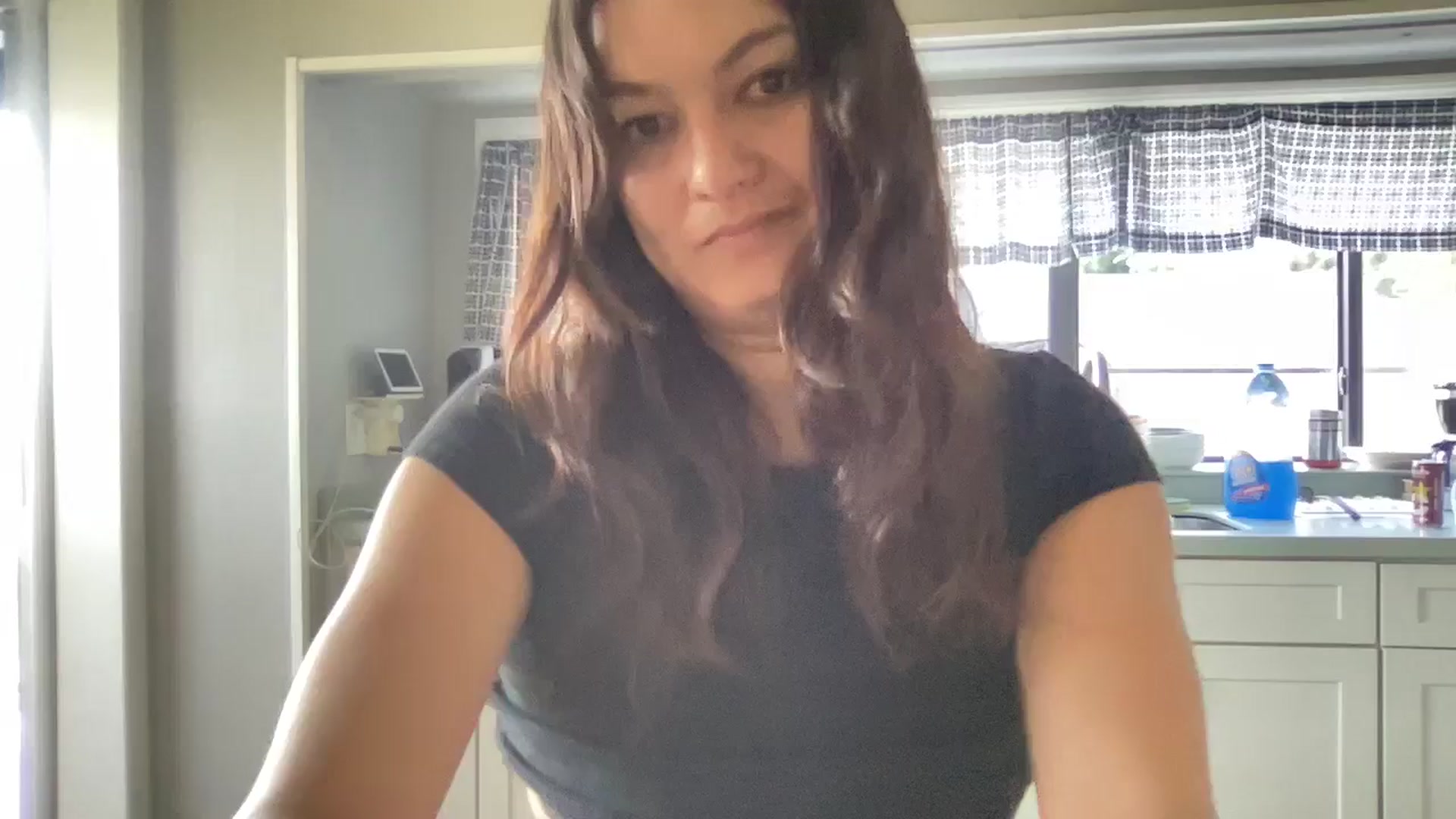 Gallery image thumbnail from Msfoxxylove's myfreecams stream on, 05/11/2026, 11:55 image 15 of 20