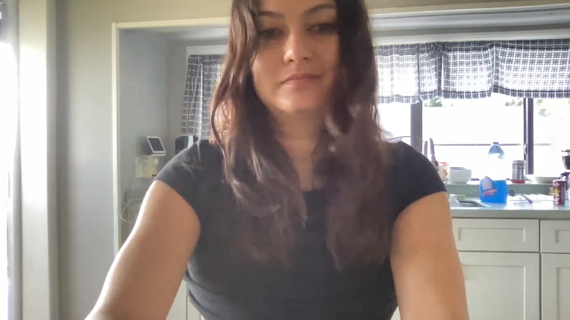 Gallery image thumbnail from Msfoxxylove's myfreecams stream on, 05/11/2026, 11:55 image 18 of 20
