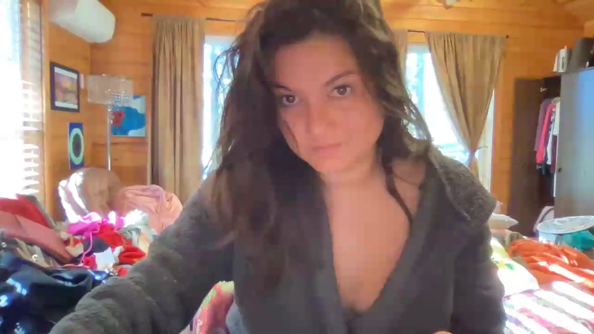 Gallery image thumbnail from Msfoxxylove's myfreecams stream on, 05/24/2026, 14:03 image 11 of 20