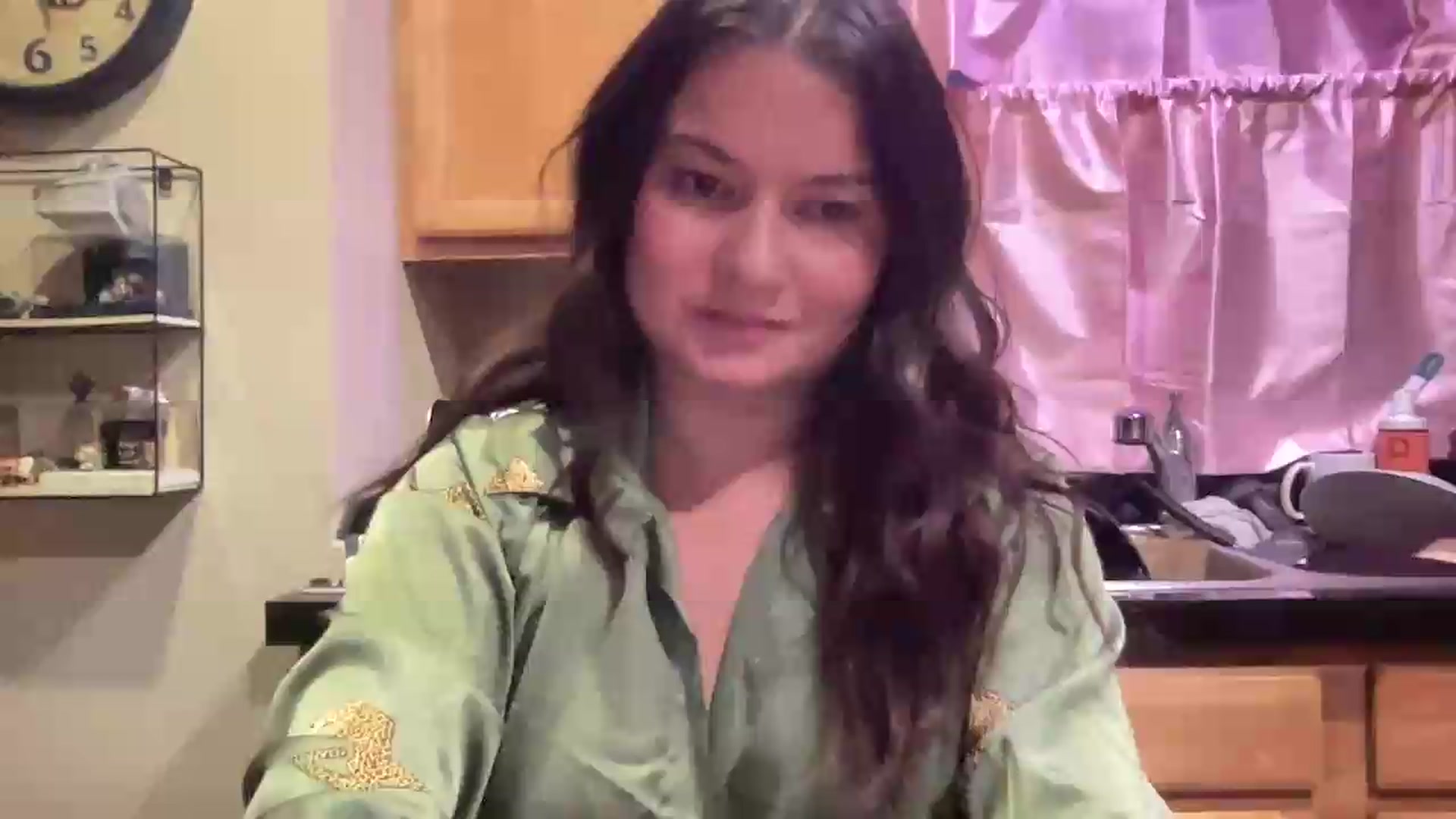 Gallery image thumbnail from Msfoxxylove's myfreecams stream on, 07/18/2026, 12:11 image 1 of 20
