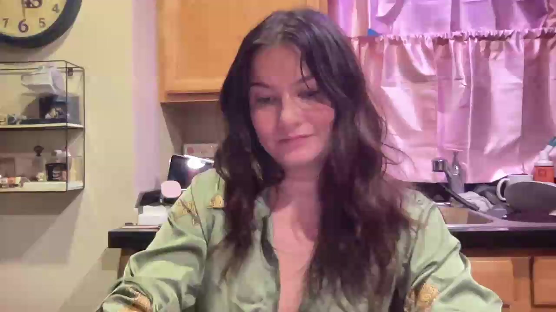 Gallery image thumbnail from Msfoxxylove's myfreecams stream on, 07/18/2026, 12:11 image 10 of 20