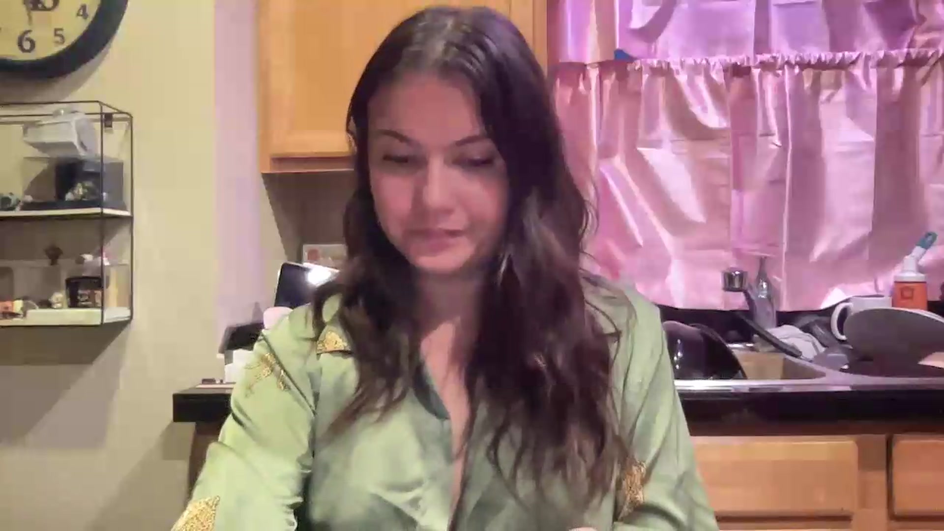Gallery image thumbnail from Msfoxxylove's myfreecams stream on, 07/18/2026, 12:11 image 6 of 20