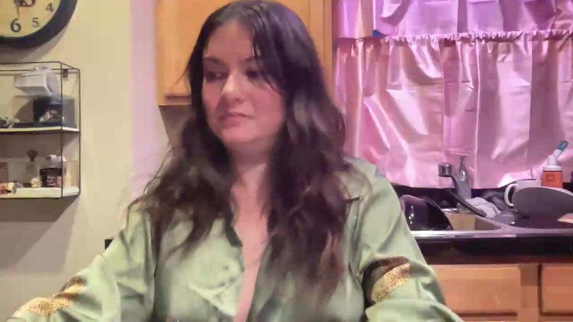 Gallery image thumbnail from Msfoxxylove's myfreecams stream on, 07/18/2026, 12:11 image 5 of 20