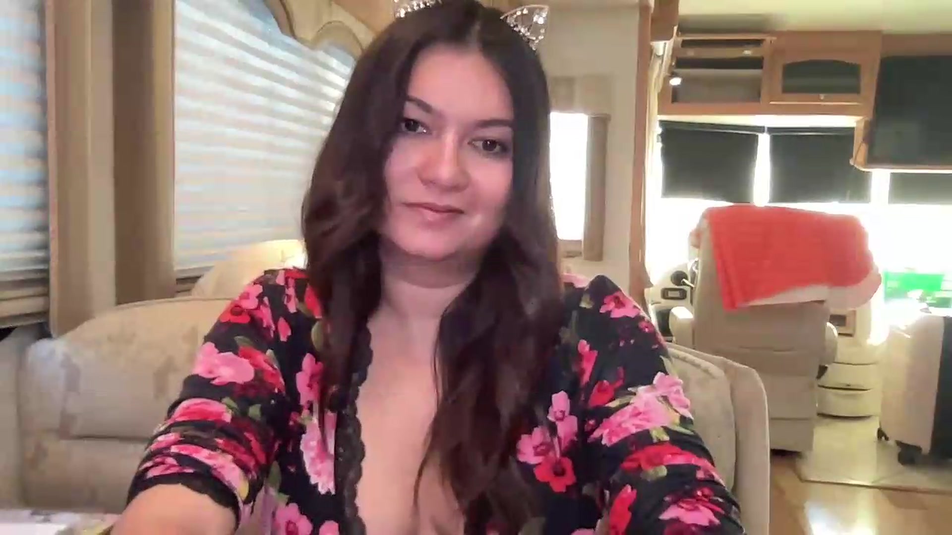 Gallery image thumbnail from Msfoxxylove's myfreecams stream on, 08/28/2026, 13:44 image 20 of 20